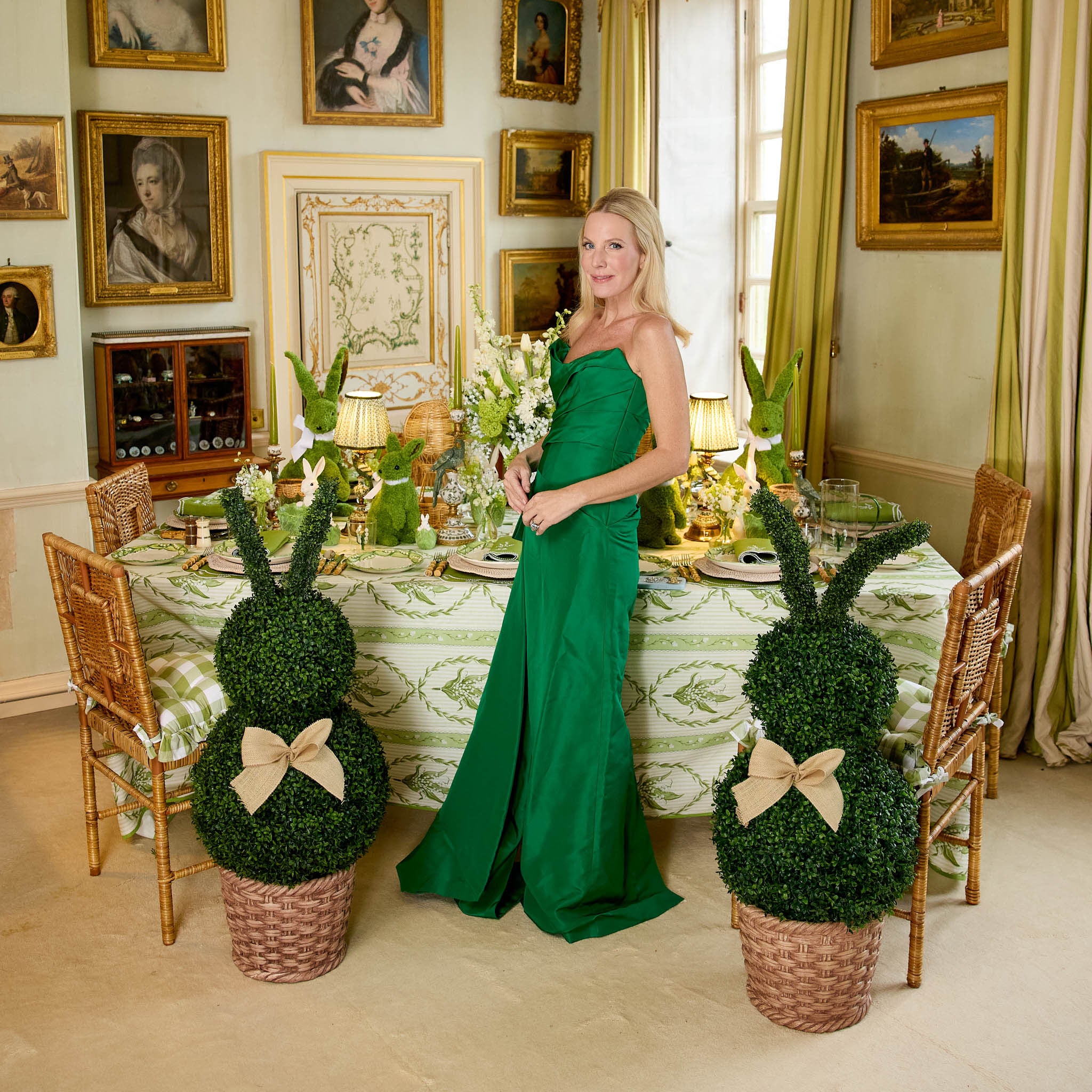 Extra Large Faux Boxwood Rabbit