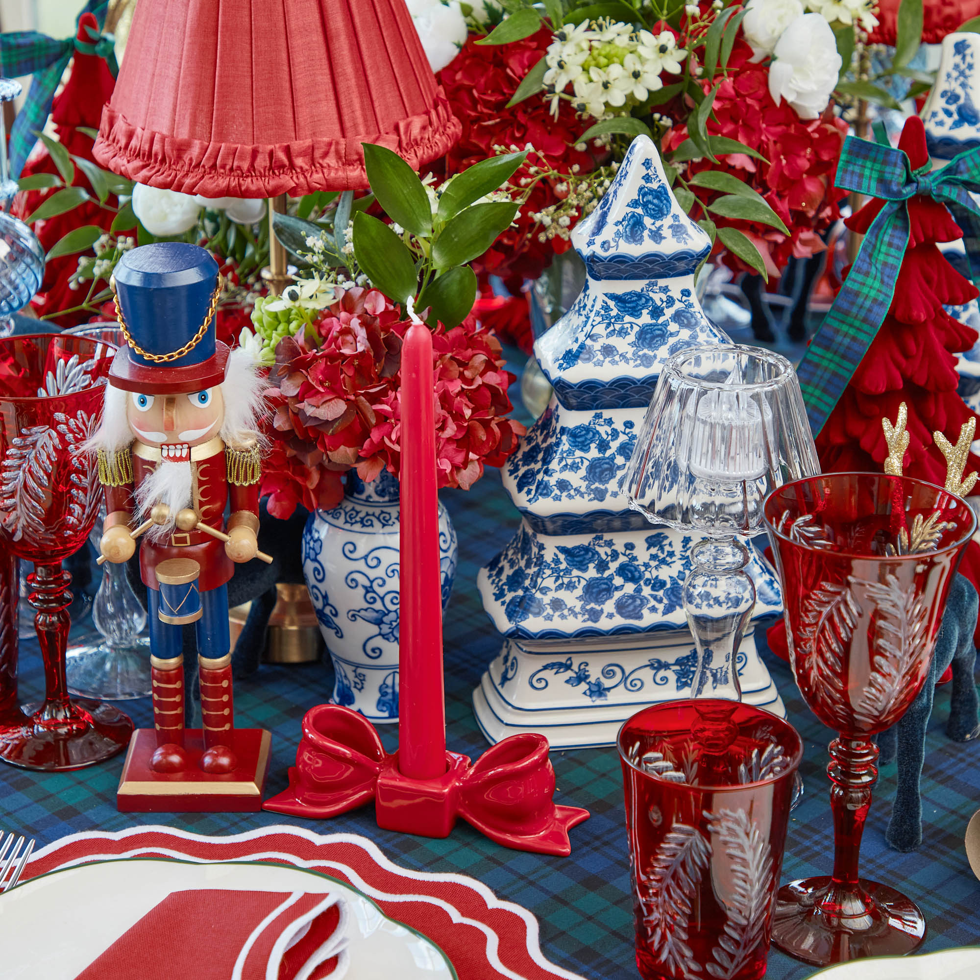 Red Ceramic Bow Candleholder (Pair)