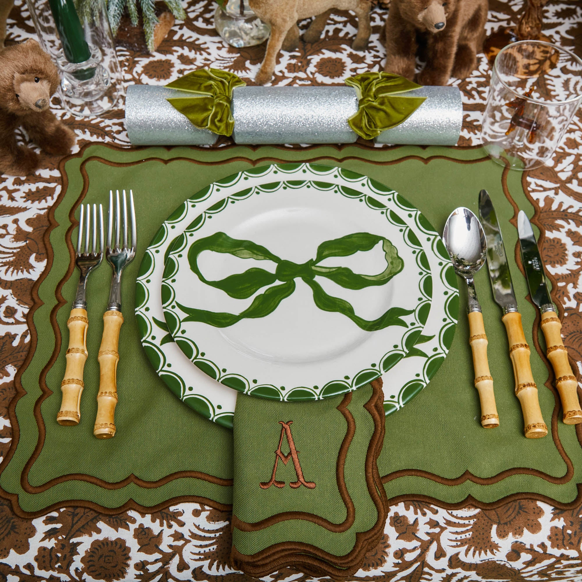 Marilyn Forest Green Bow Starter Plate