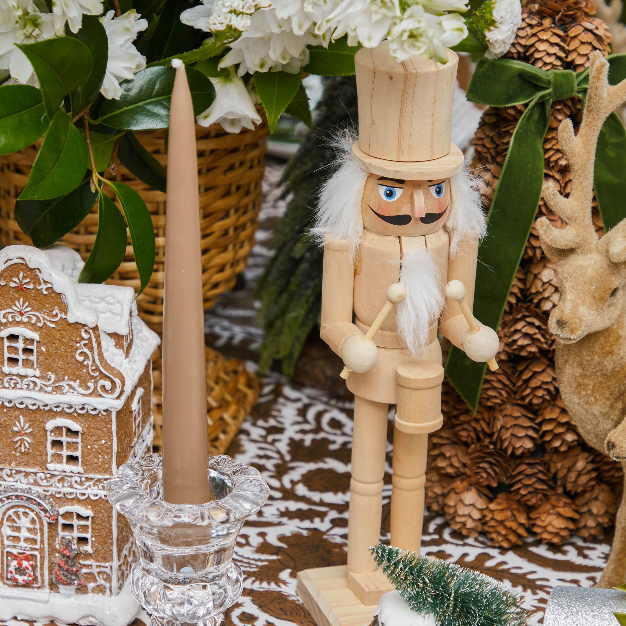 Natural Wood Nutcracker (Pair)