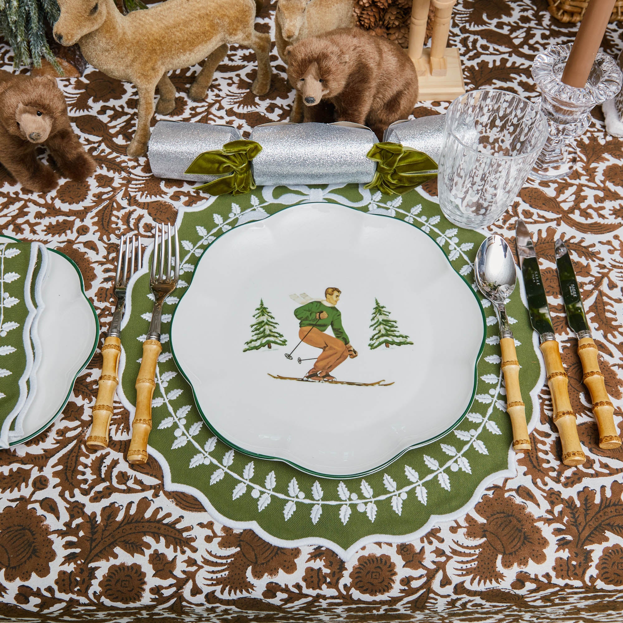 Silver Glitter Crackers with Green Velvet Bow (Box of 6)