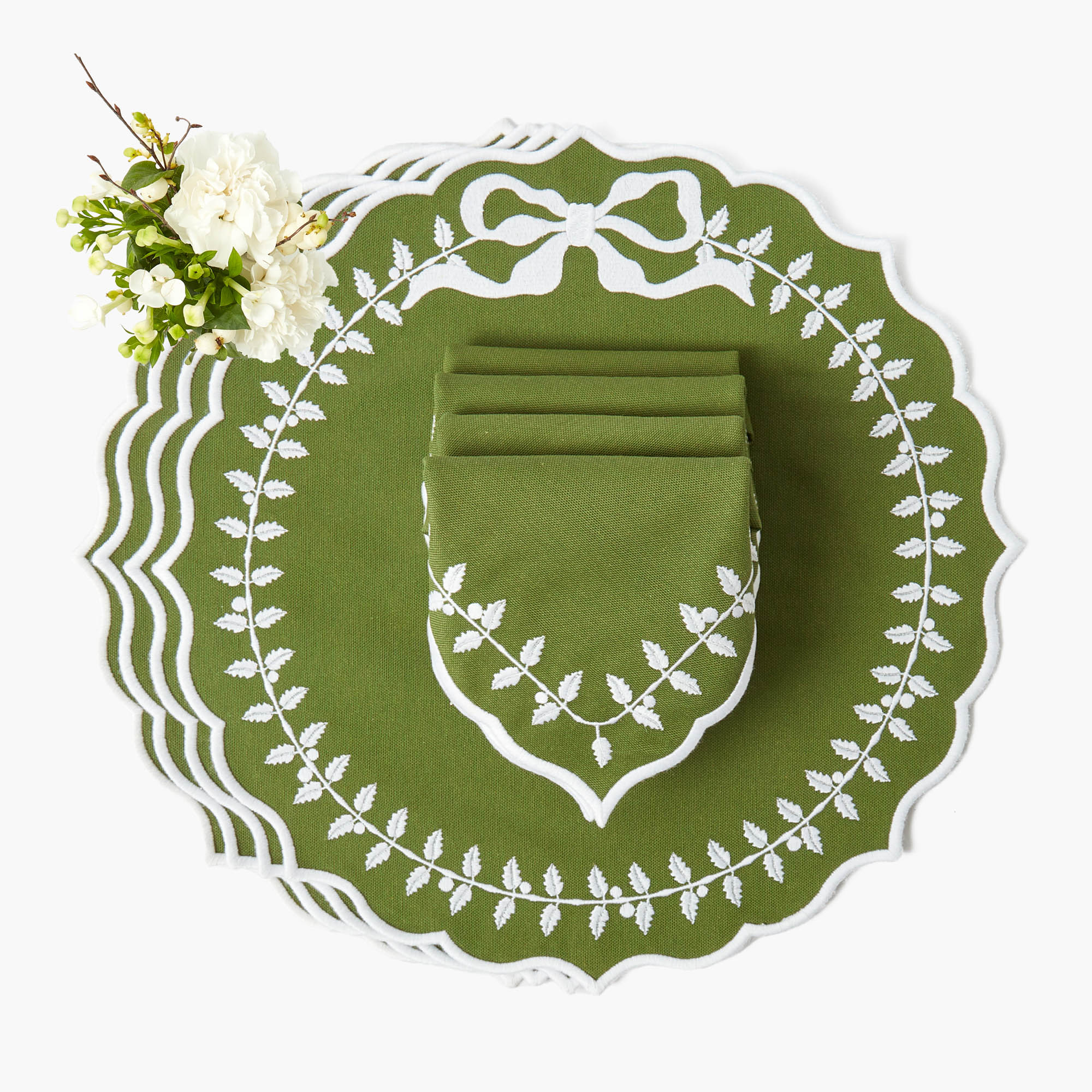 Green Bow Laurel Placemats & Napkins (Set of 4)