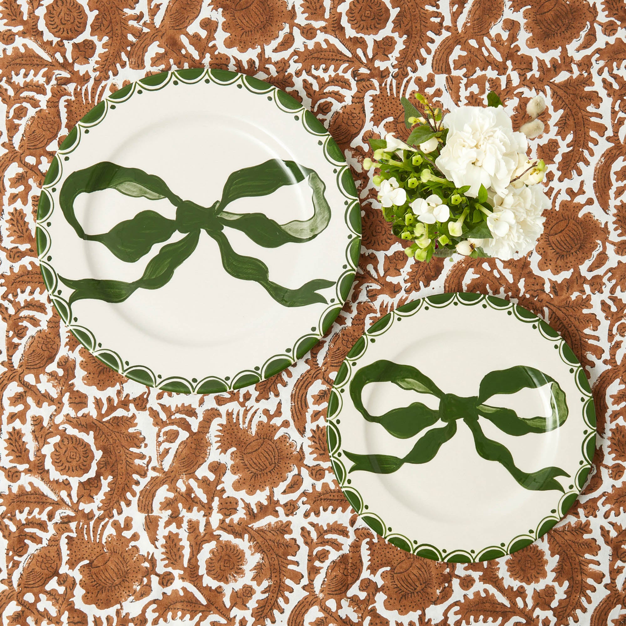 Marilyn Forest Green Bow Dinner & Starter Plates (Set of 8)