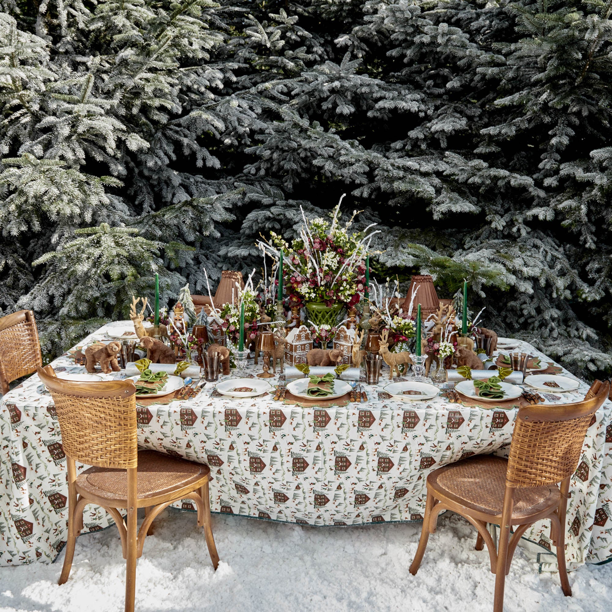 Alpine Chalet Dinner & Starter Plates (Set of 8)