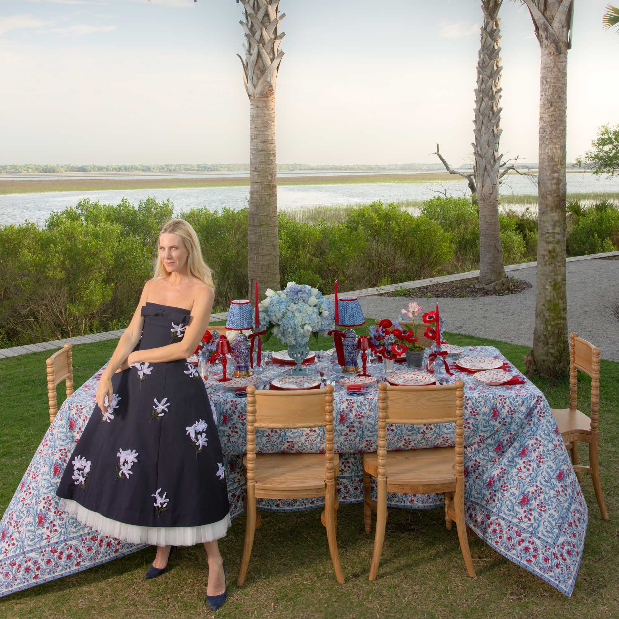 Blue & Red Floral Trellis Dinner Plates (Set of 4)