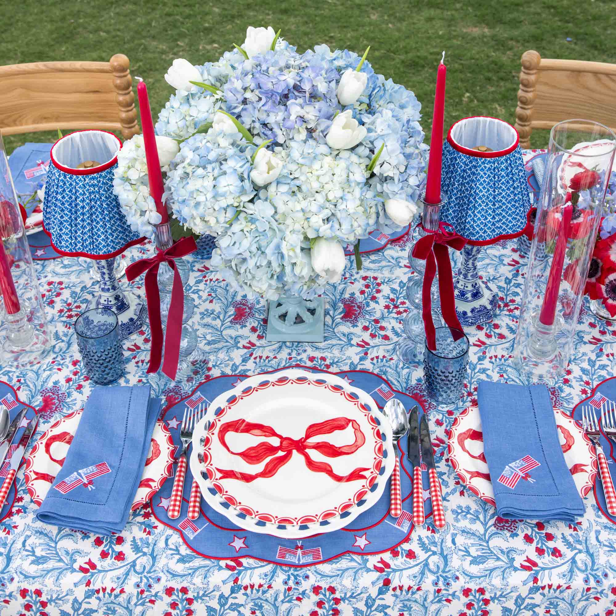 Marilyn Red Bow Dinner Plates (Set of 4)