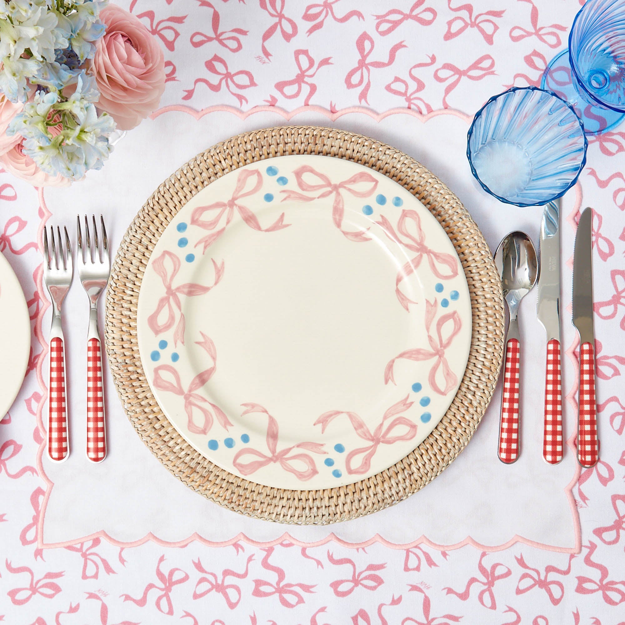 Harley's Bow Dinner Plates (Set of 4)