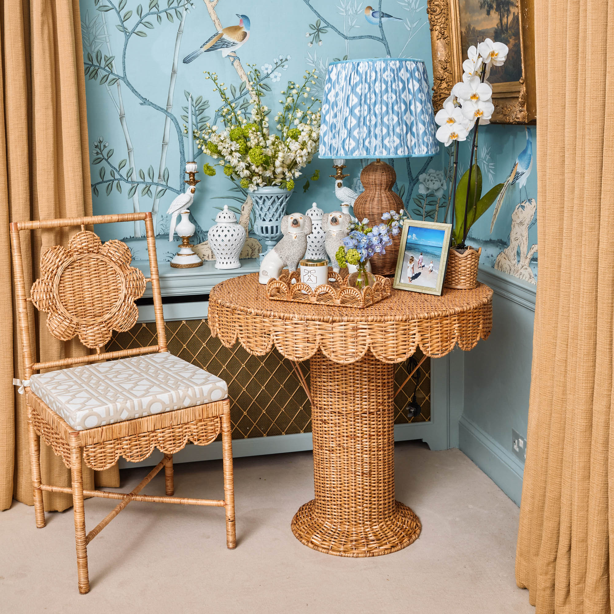 Luisa Rattan Round Table