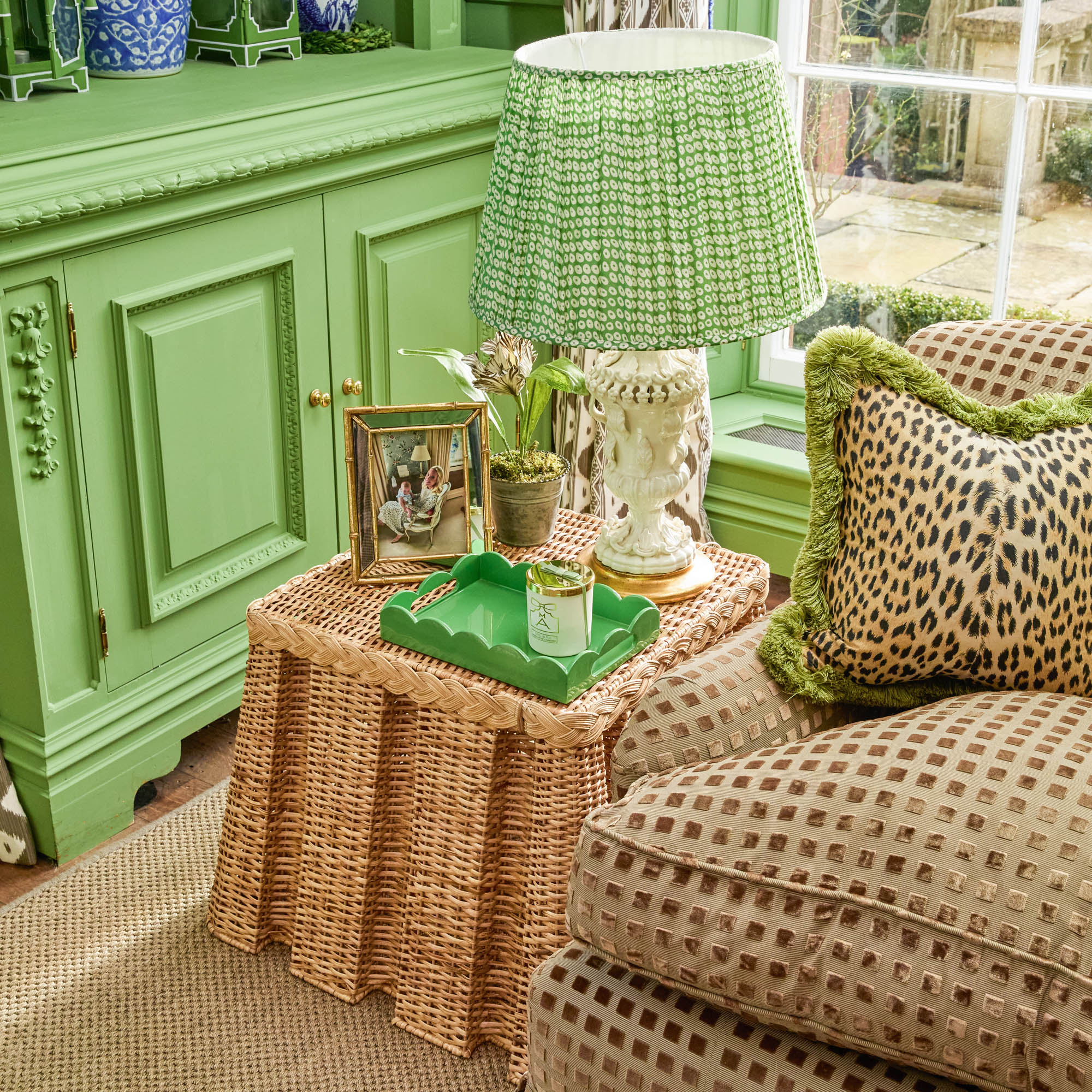 Green Lacquer Tray Set