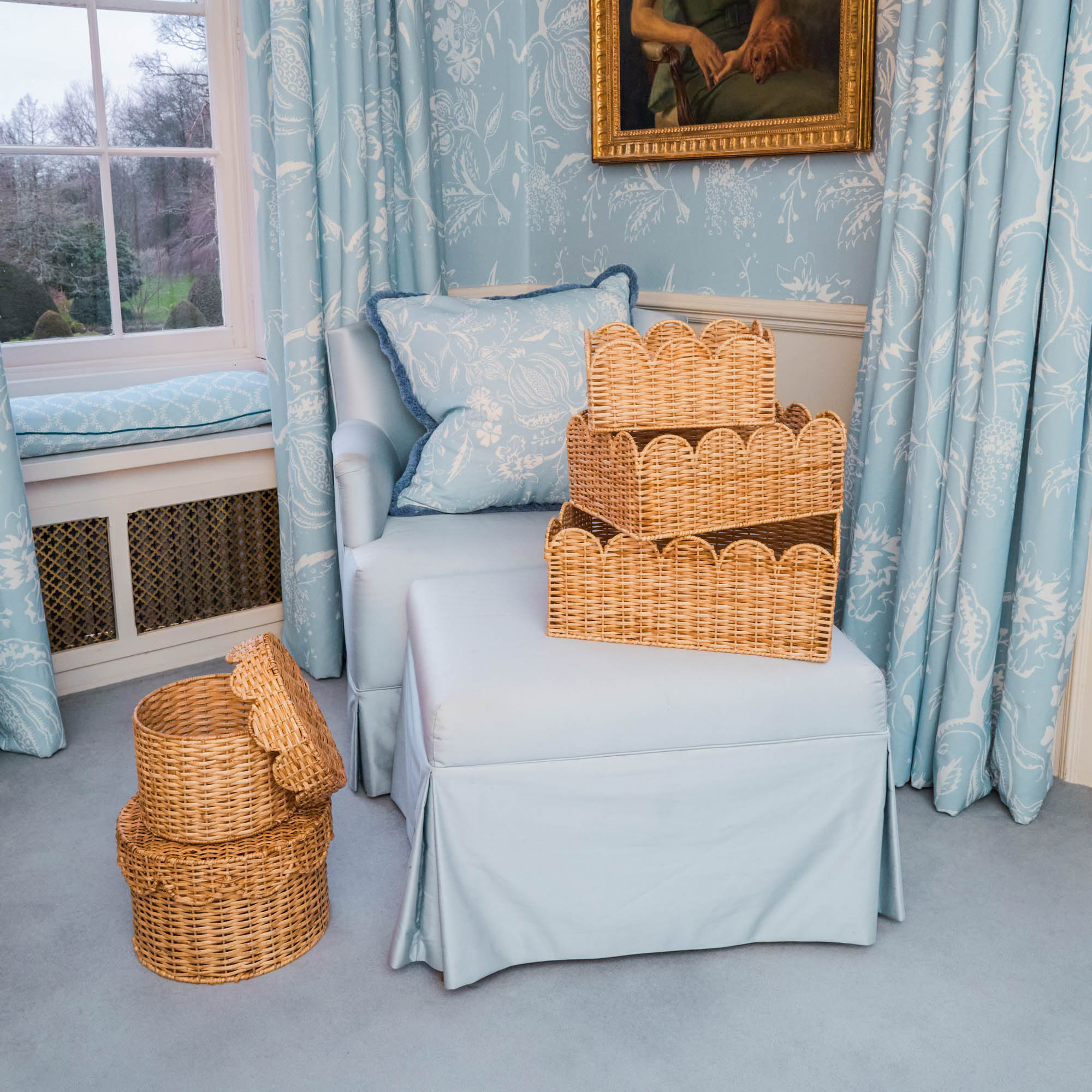 Scalloped Round Lidded Rattan Box - Small