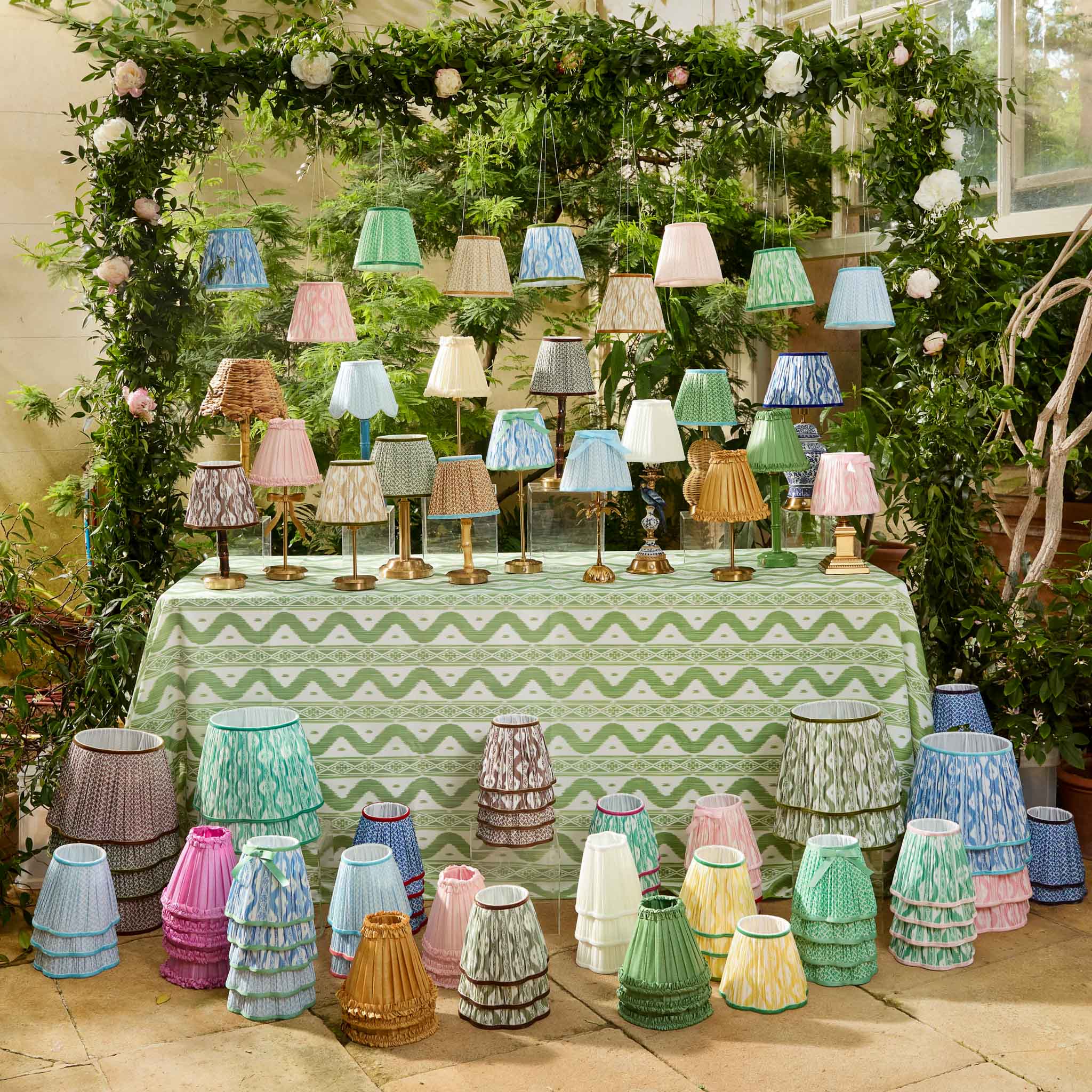 Rechargeable Bamboo Lamp with Natural Seagrass Shade (24cm)