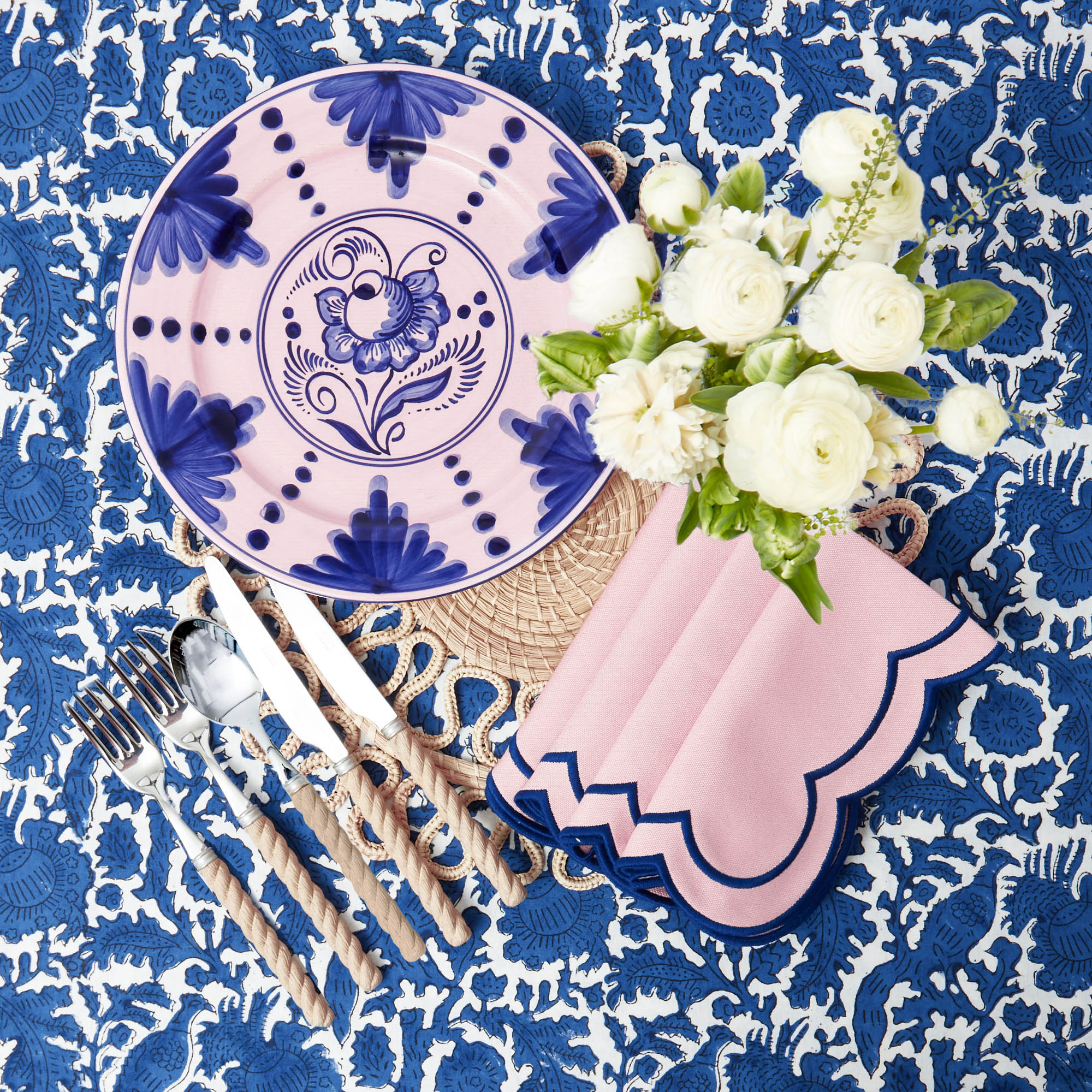 Estella Woven Round Placemats (Set of 4)