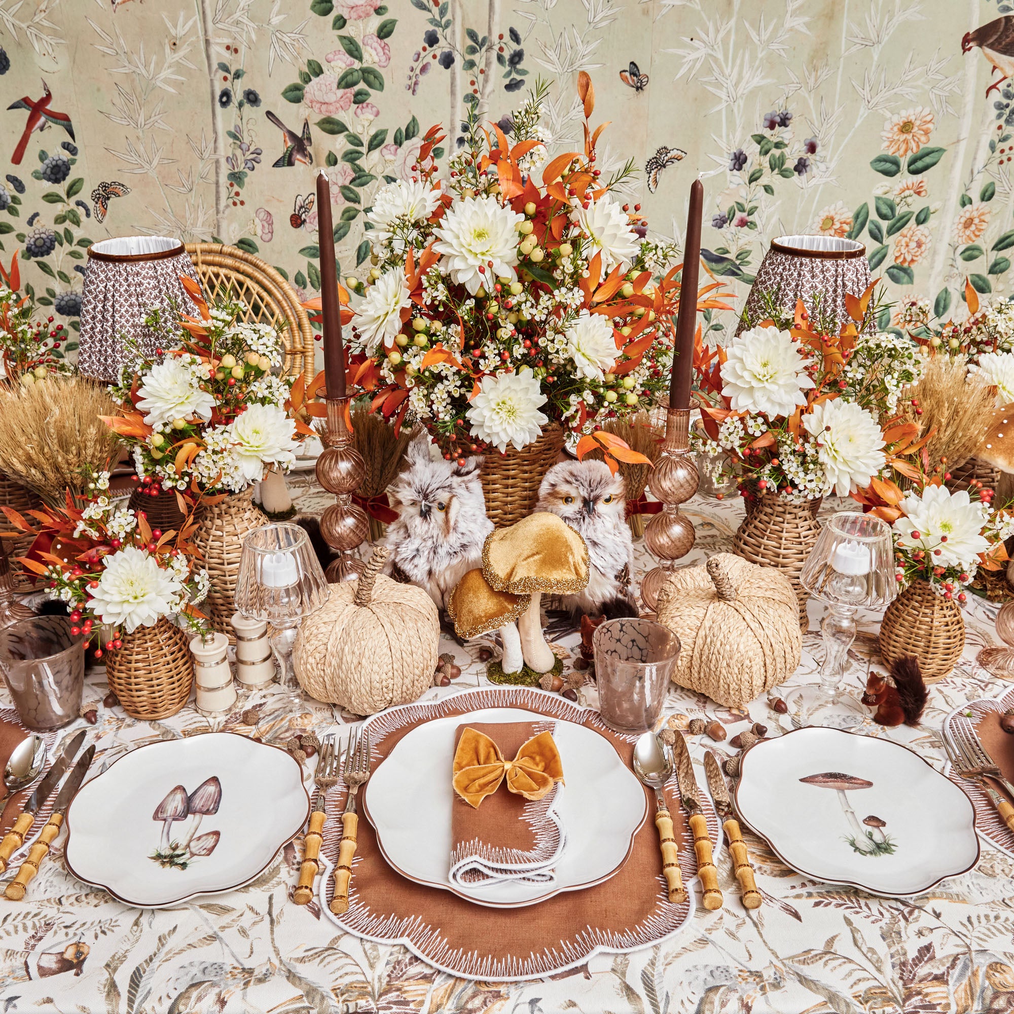 Elevate your appetizer presentation with the distinctive design of the Scalloped Mushroom Starter Plate (Brown) set of 24.