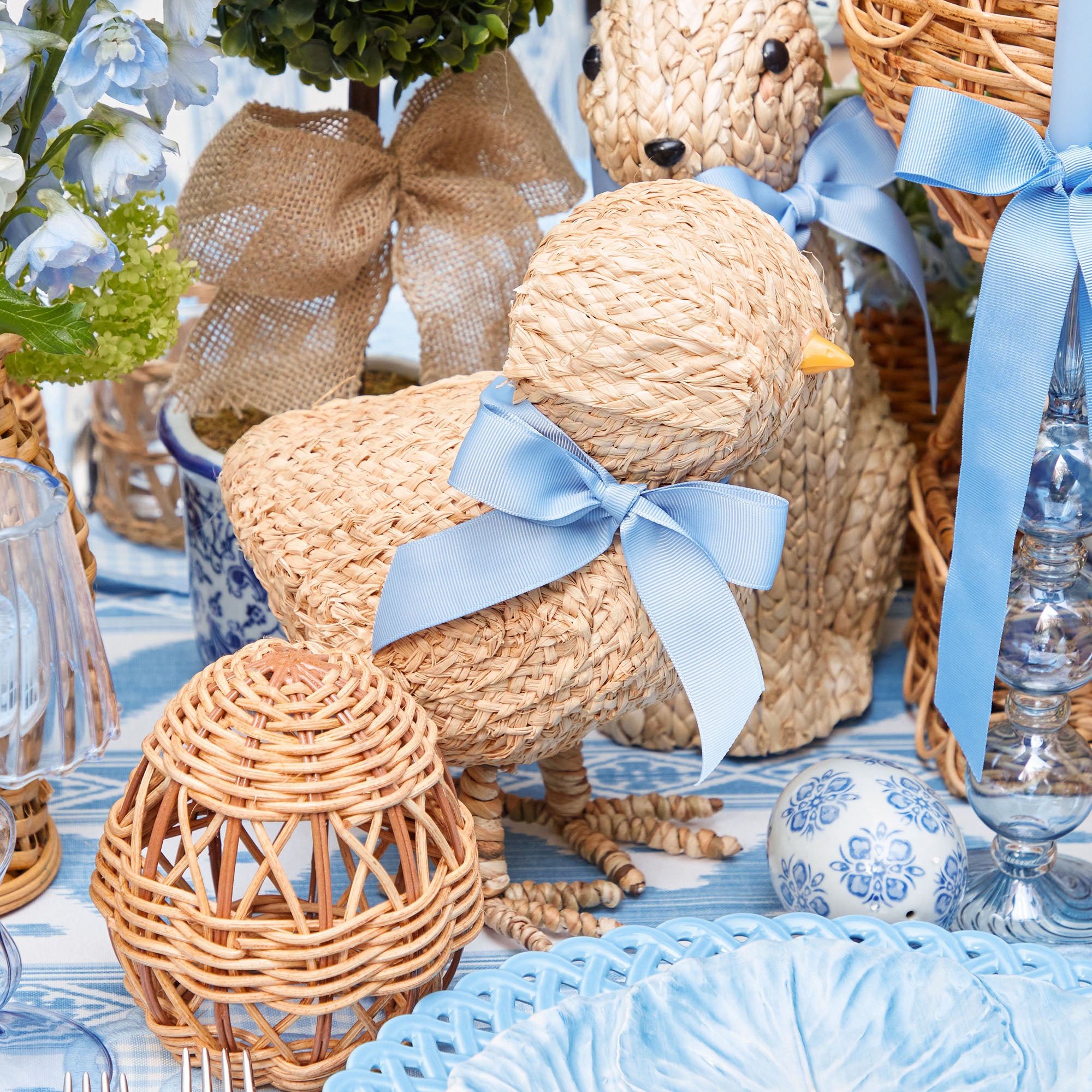 Small Raffia Chick (Pair)