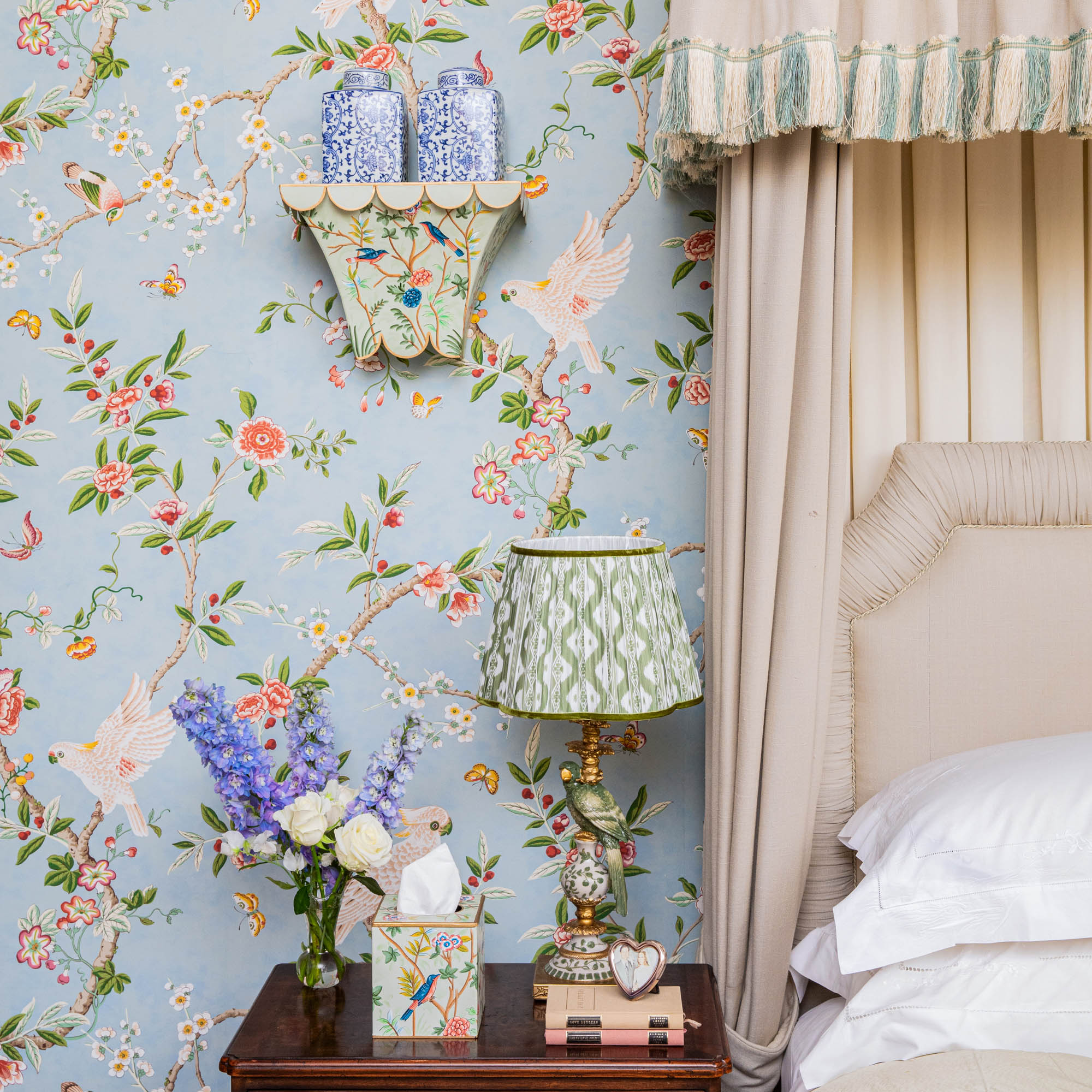 Green Chinoiserie Tole Tissue Box