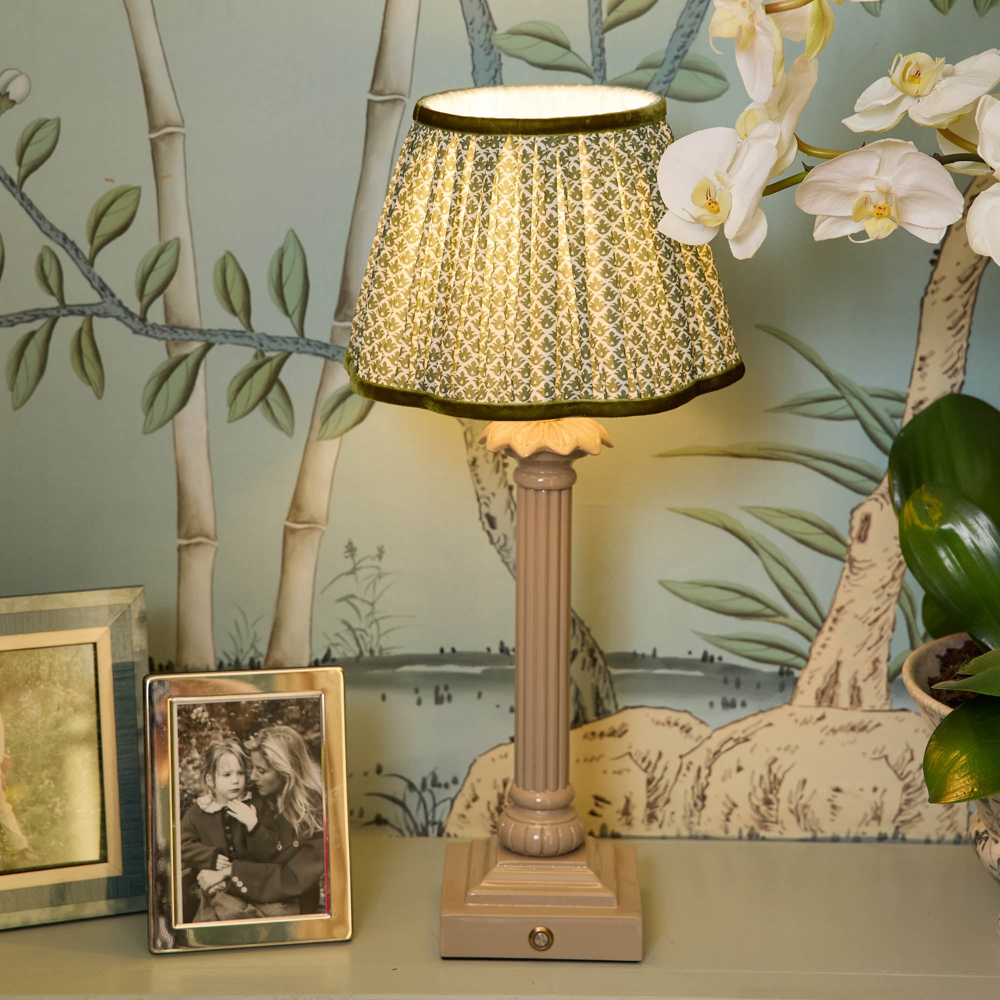 Olive Lotus Lampshade (22cm)