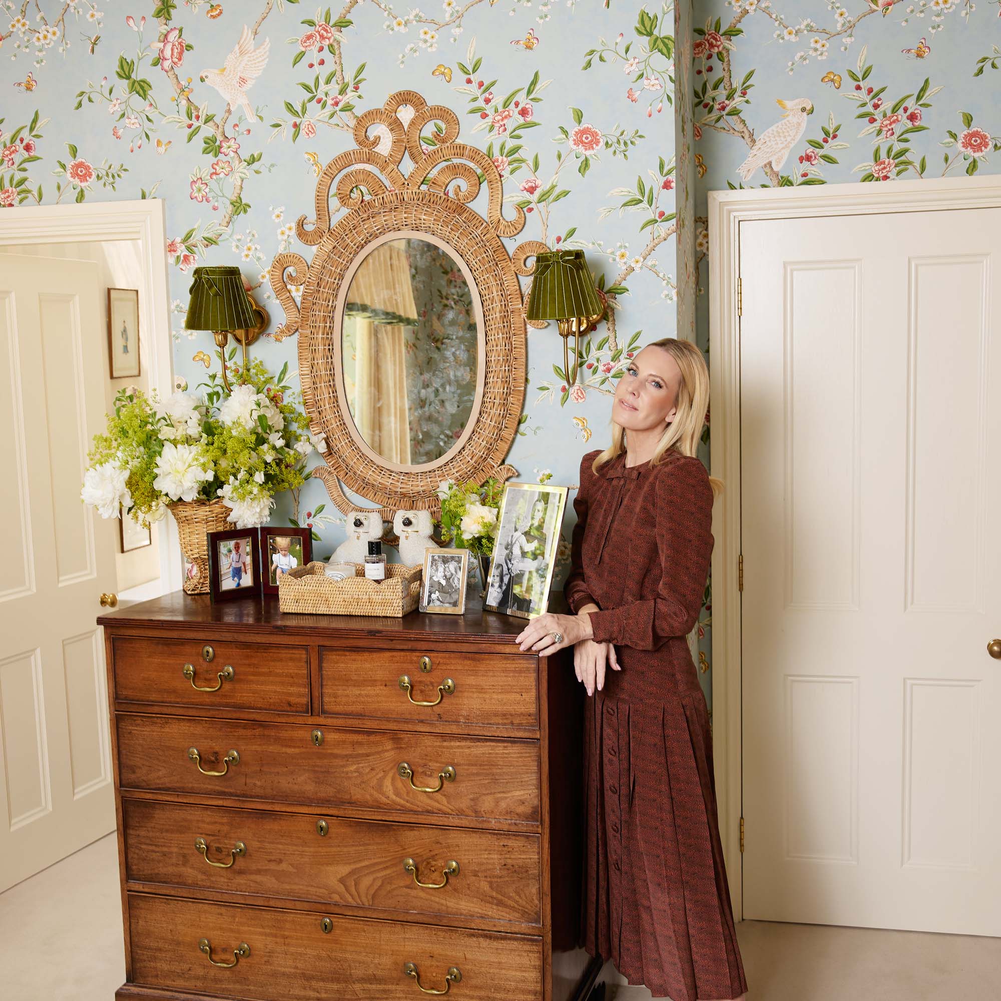 Olive Velvet Bow Lampshade (18cm)