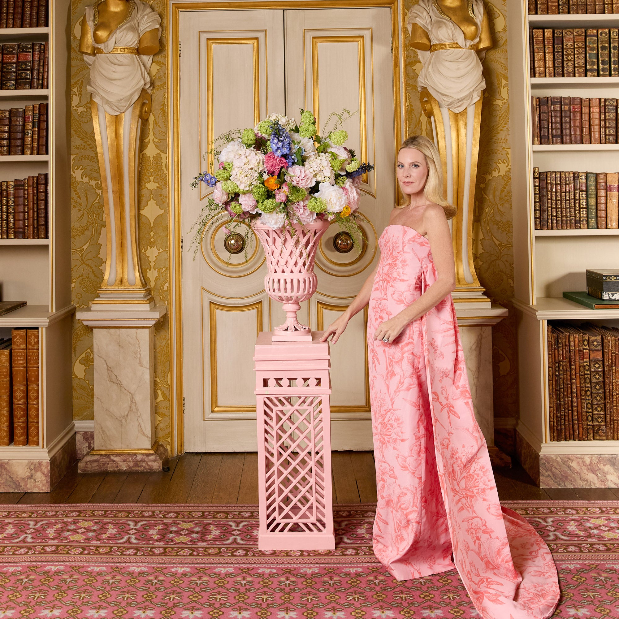 Adelaide Pink Lattice Urn & Pedestal