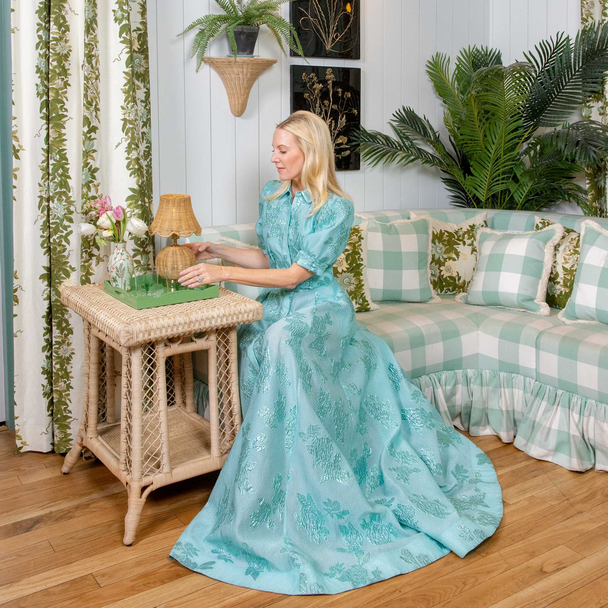 Rattan Ball Rechargeable Lamp with Shade