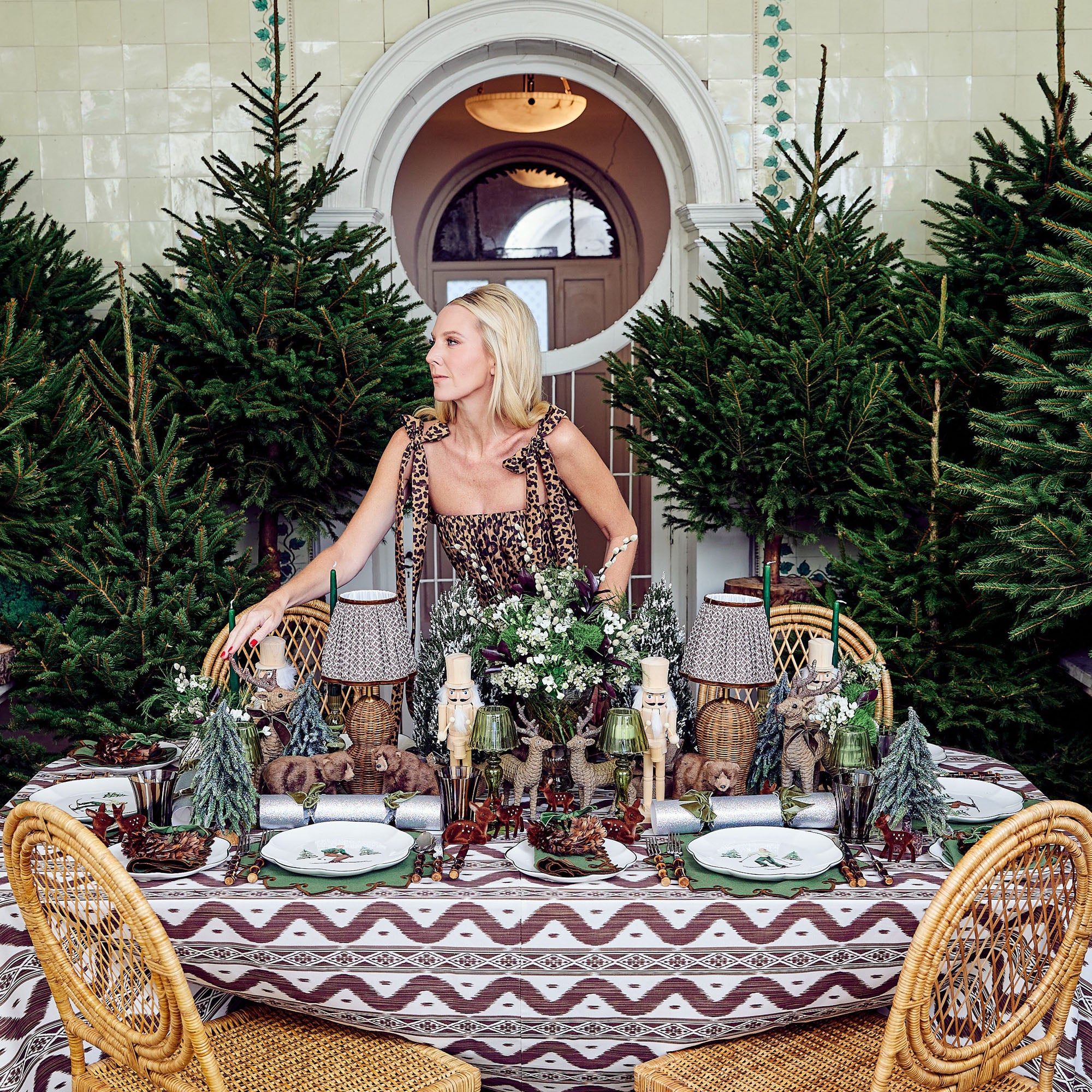 Angelina Forest Green & Brown Placemats & Napkins (Set of 4) – where nature-inspired tones meet sophistication.