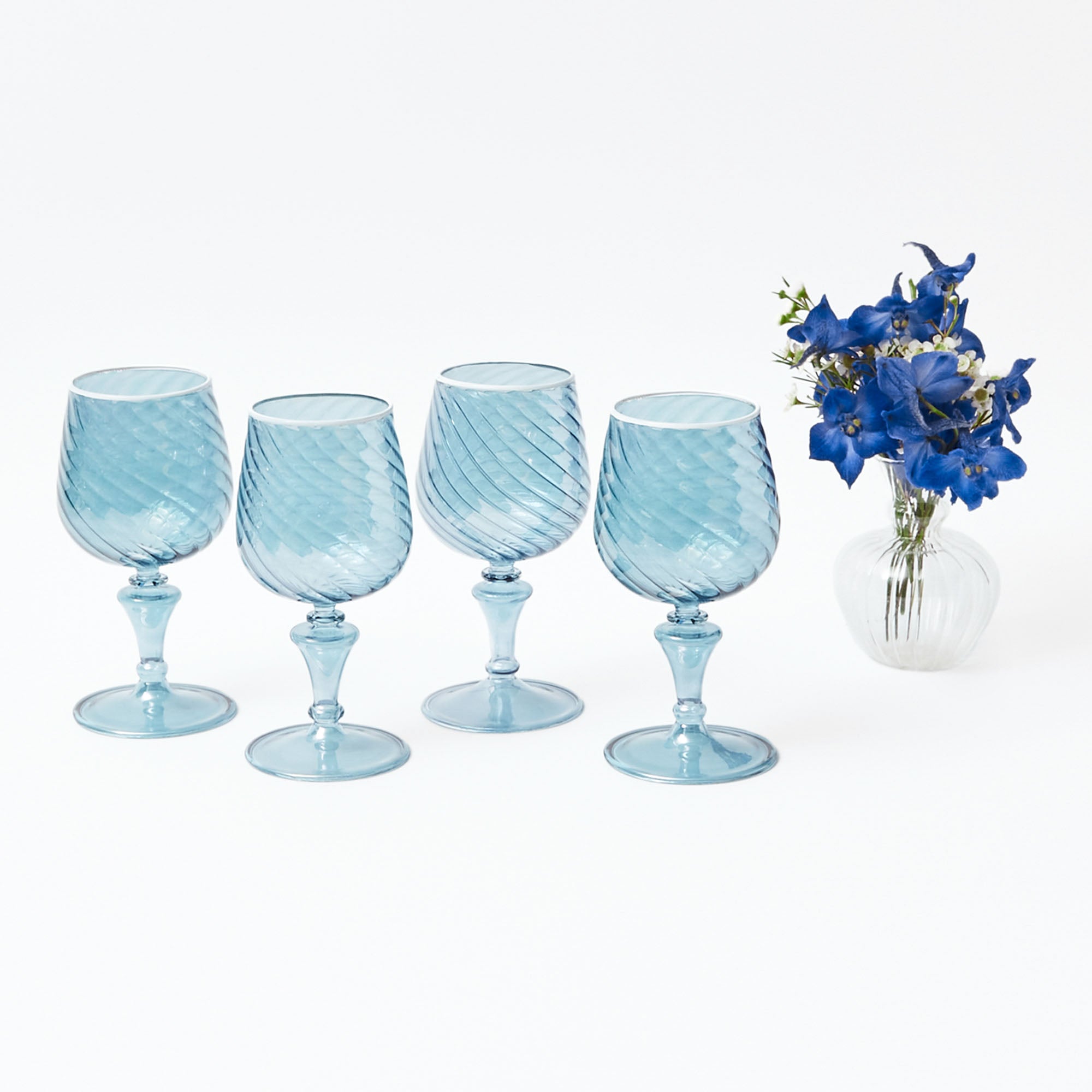 http://www.mrsalice.com/cdn/shop/files/camille-blue-wine-glasses-1.jpg?v=1695899339