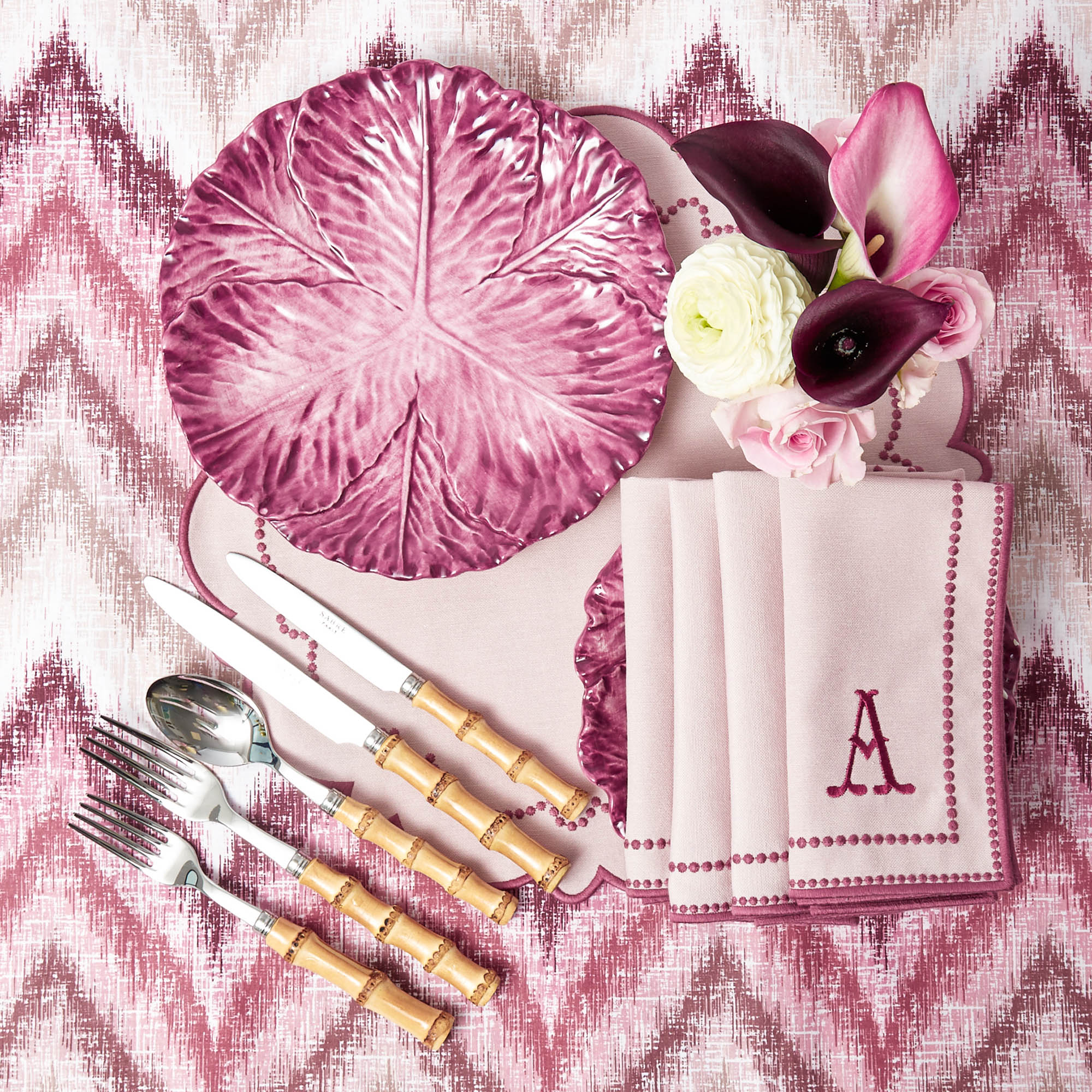 Serena Aubergine Cabbage Dinner Plate