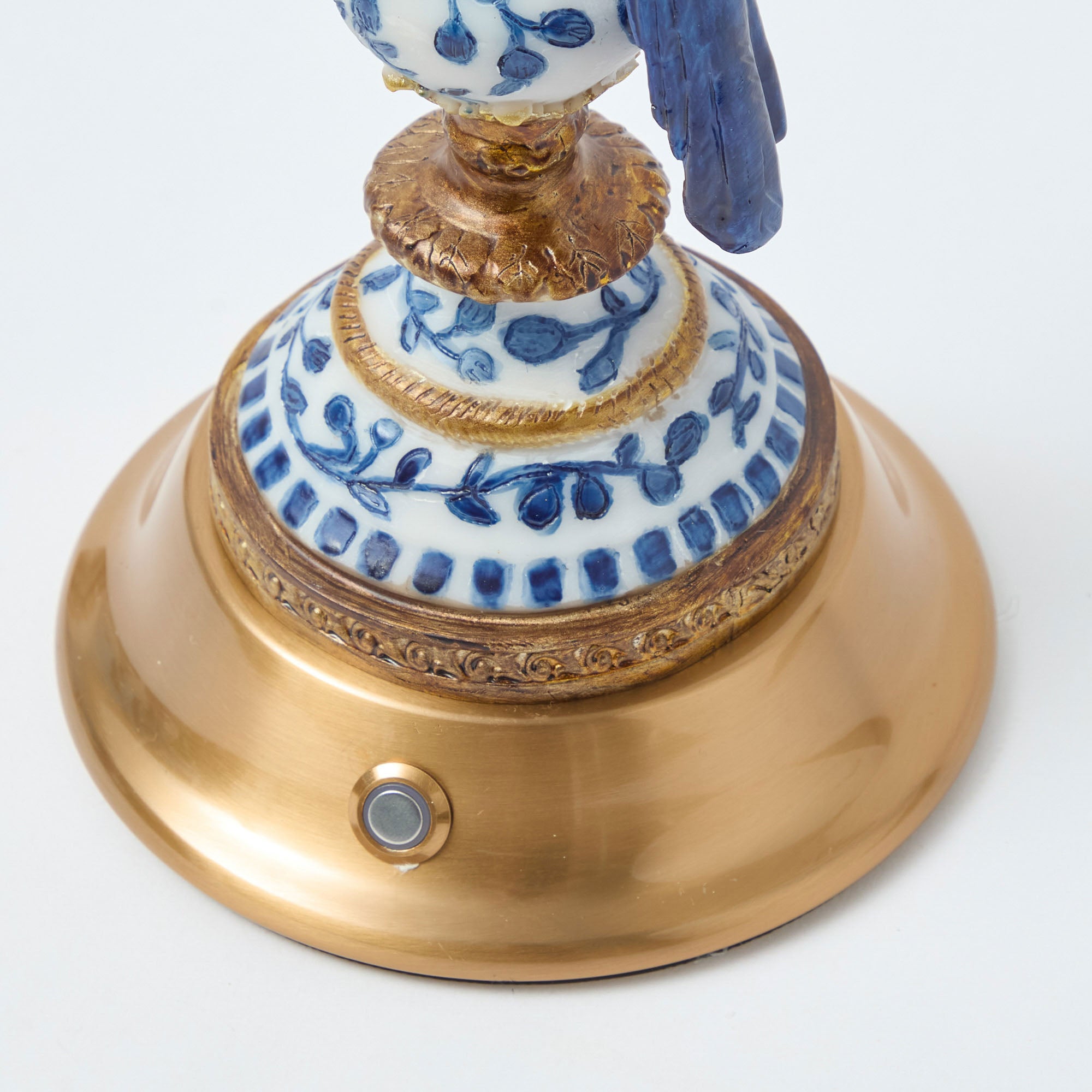 Blue Parrot Rechargeable Lamp with Caramel Lotus Deep Scalloped Shade (18cm)