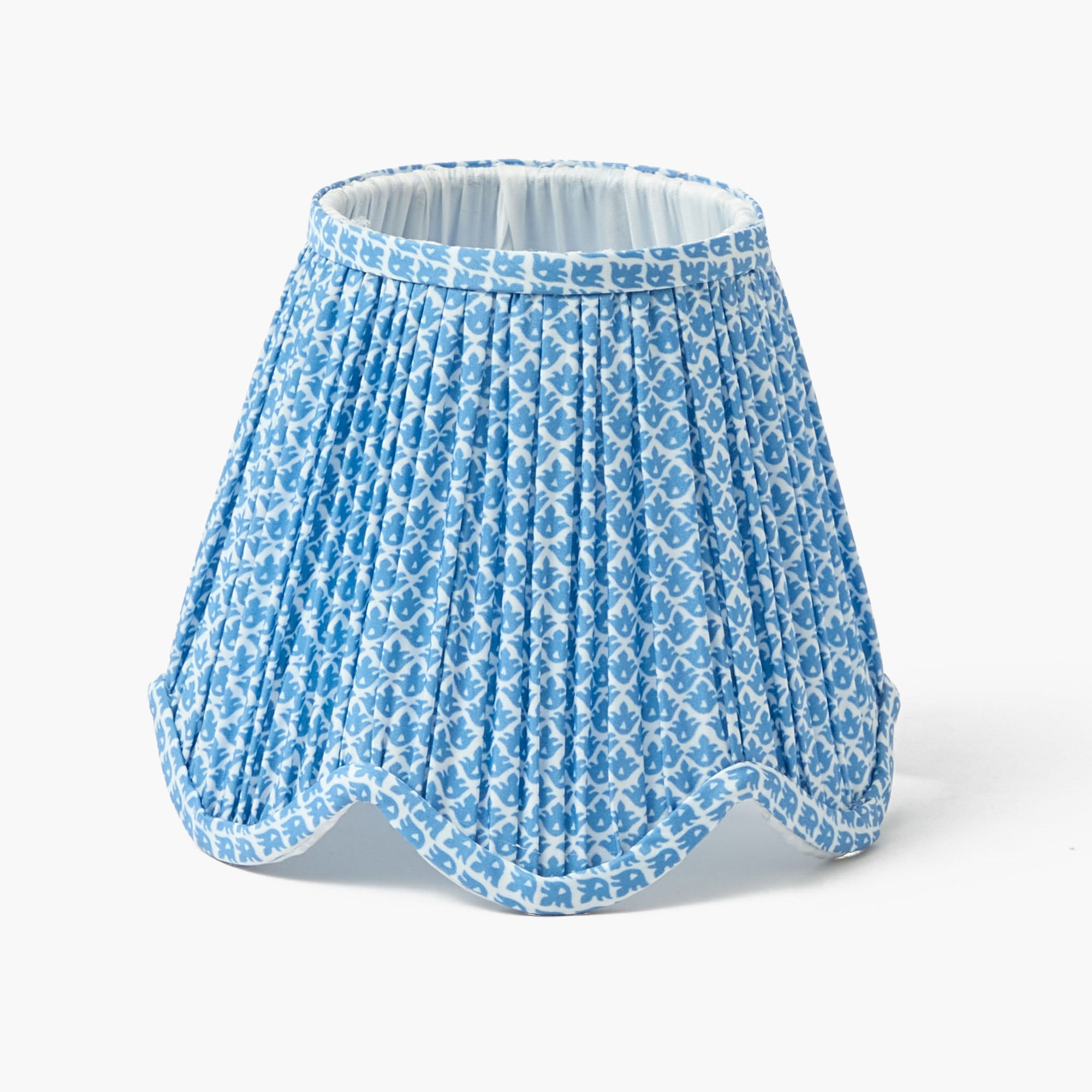 Blue Parrot Rechargeable Lamp with Blue Lotus Deep Scallop Shade (18cm)