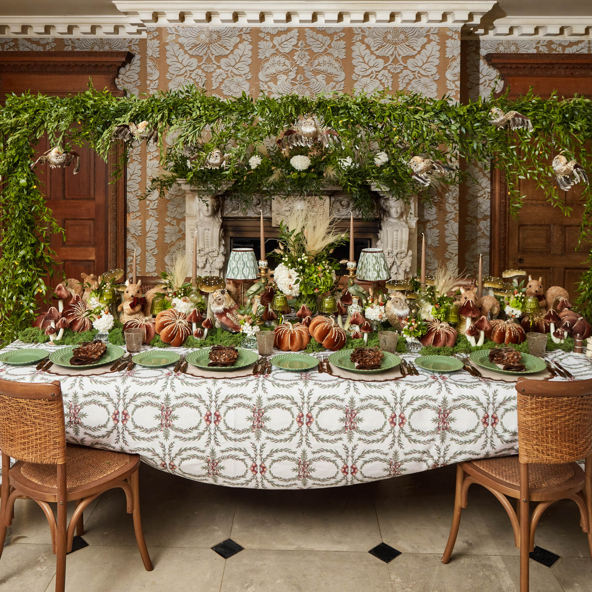 Isabella Taupe & Chocolate Placemats & Napkins (Set of 4)