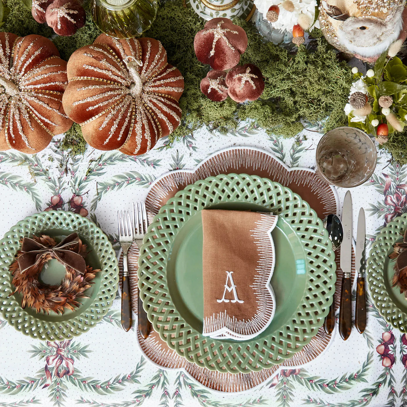 Mrs. Alice Decorative Moss