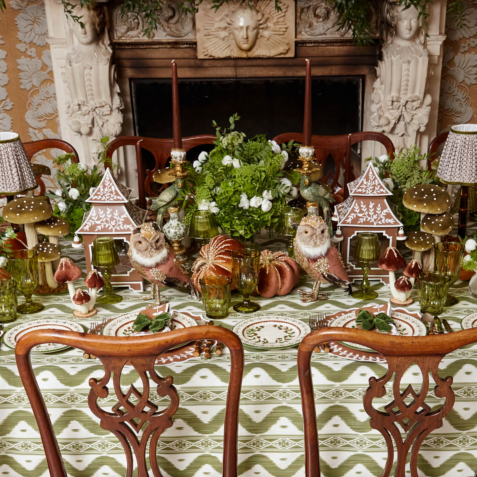 Chocolate Chinoiserie Pagoda Lantern