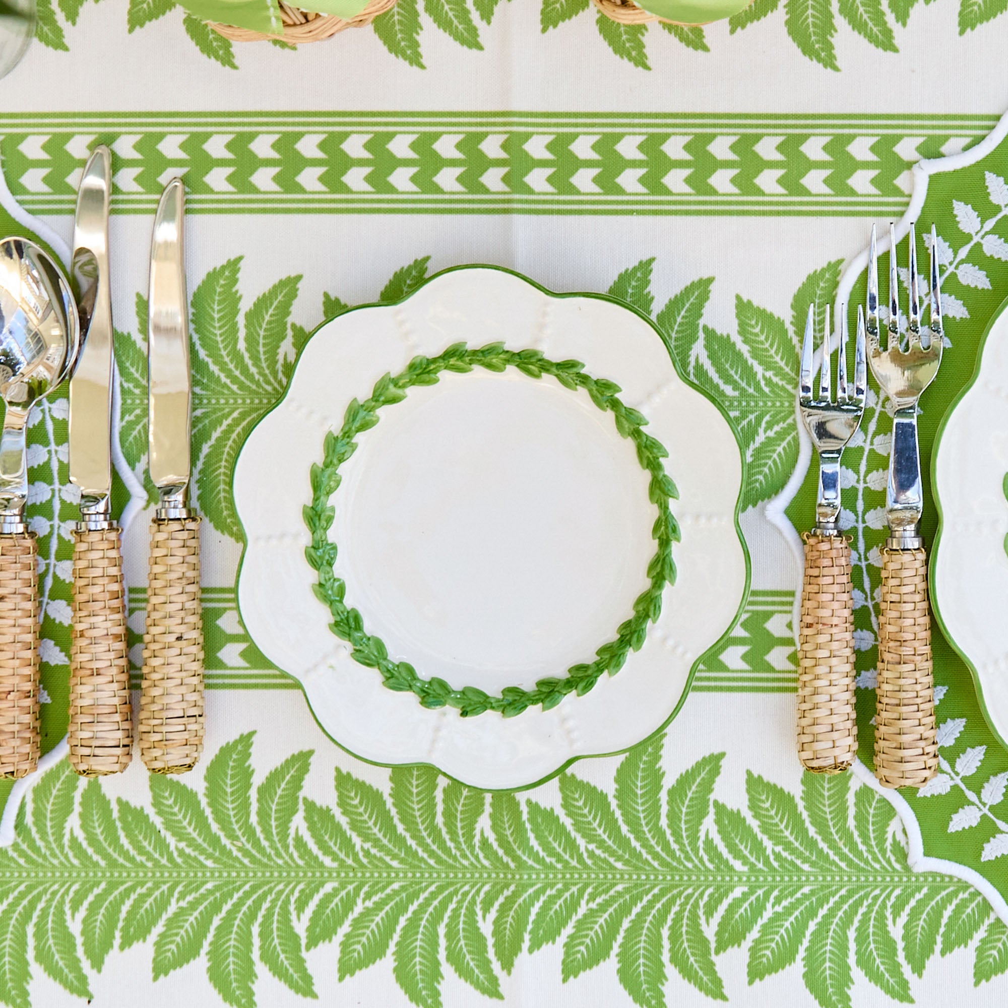 Green Laurel Starter Plates (Set of 4)