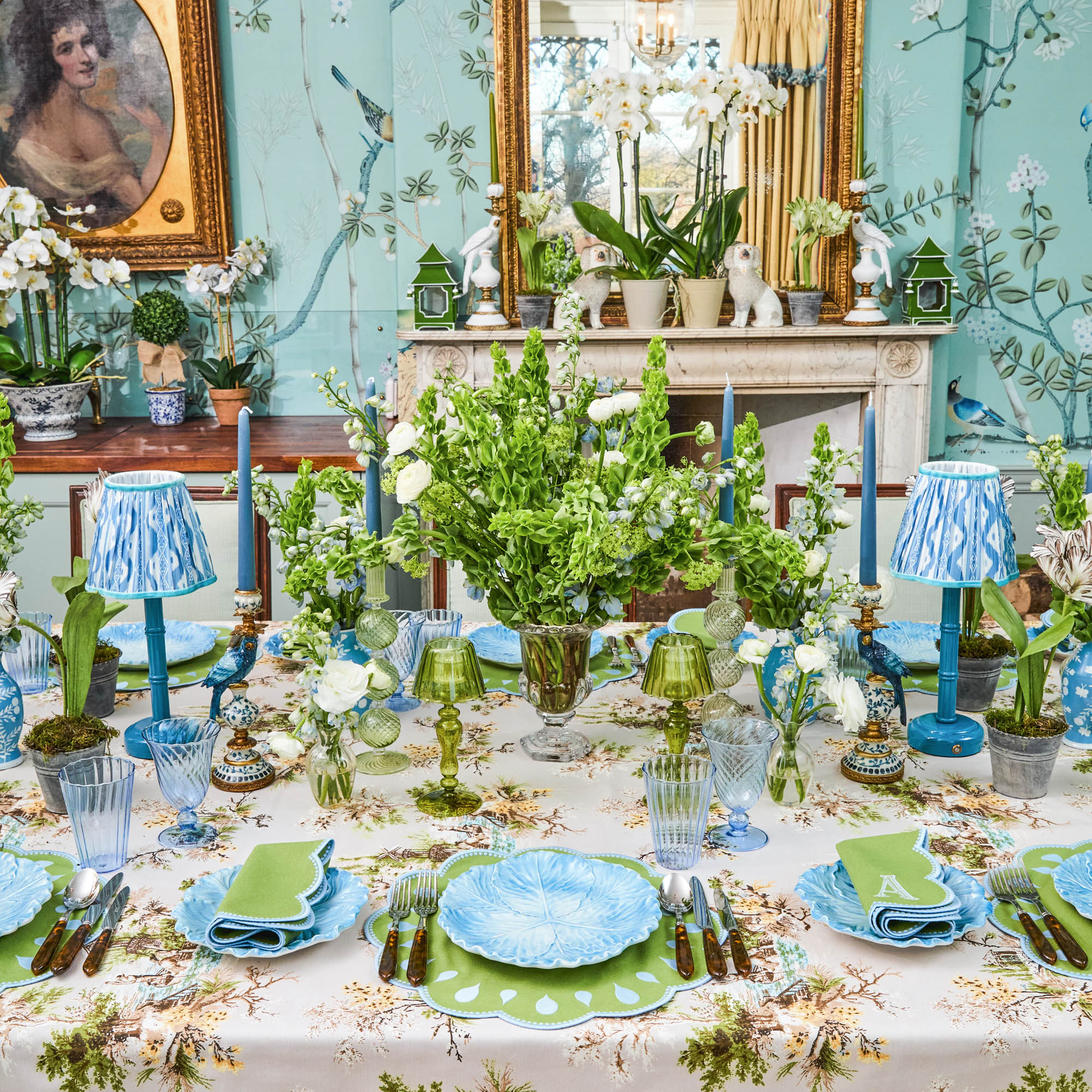 Blue Serena Cabbage Dinner Plates (Set of 4)