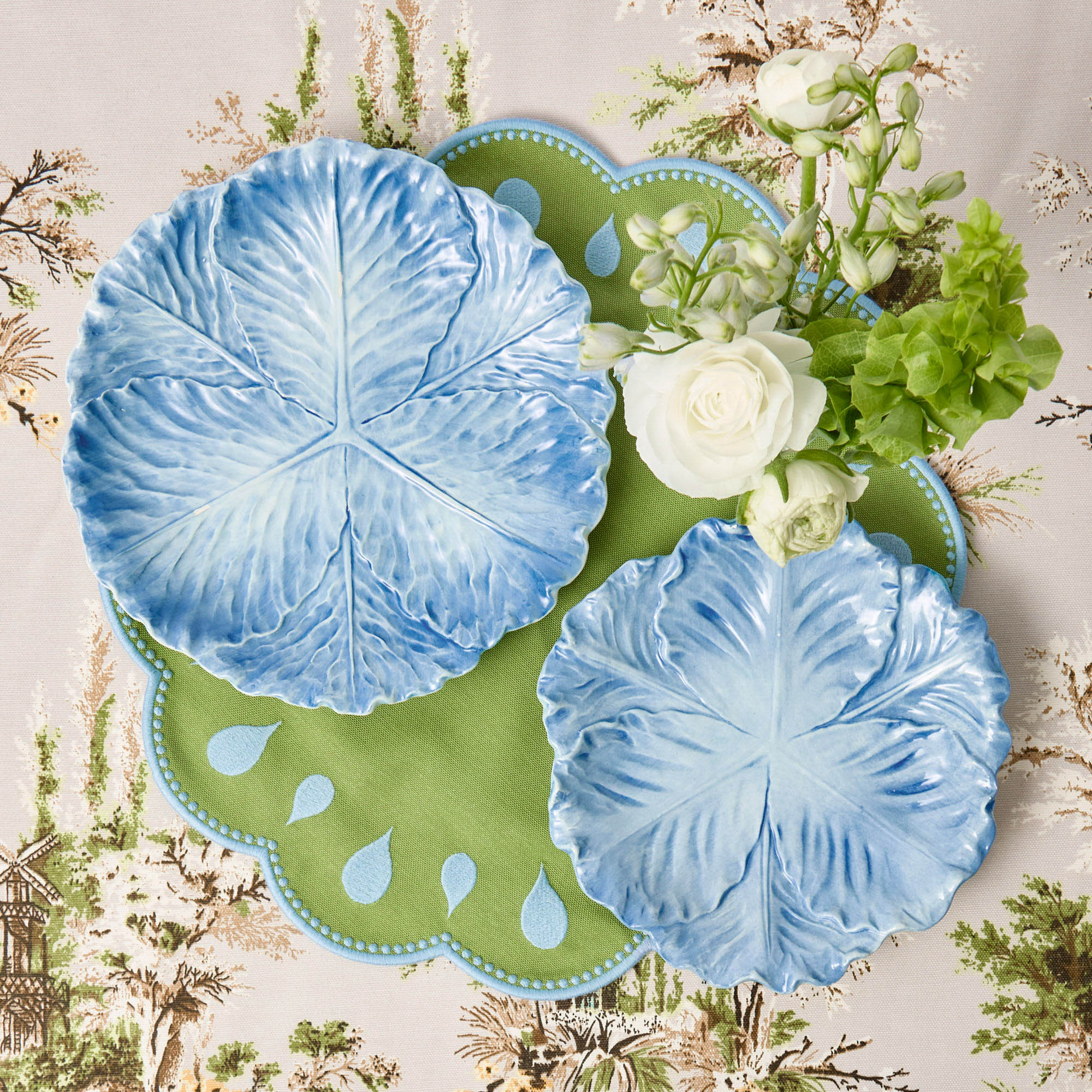 Blue Serena Cabbage Dinner Plates (Set of 4)