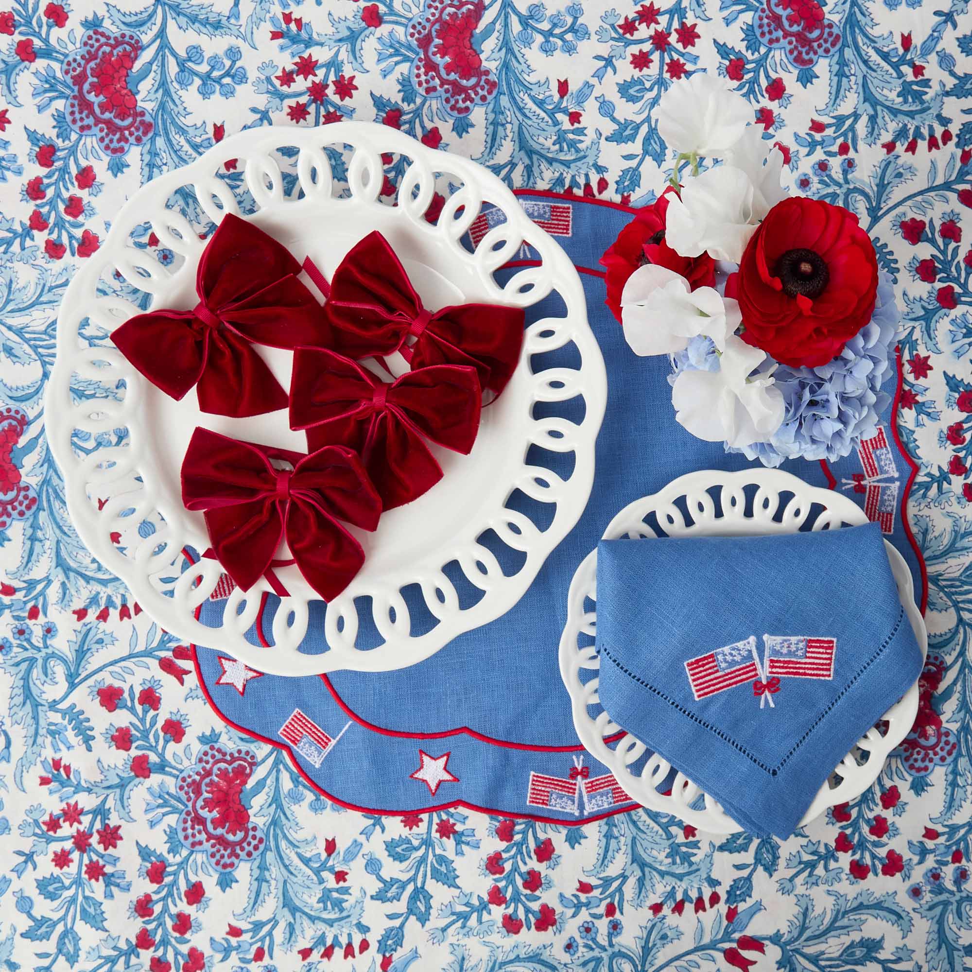 Ruby Red Velvet Napkin Bows (Set of 4)