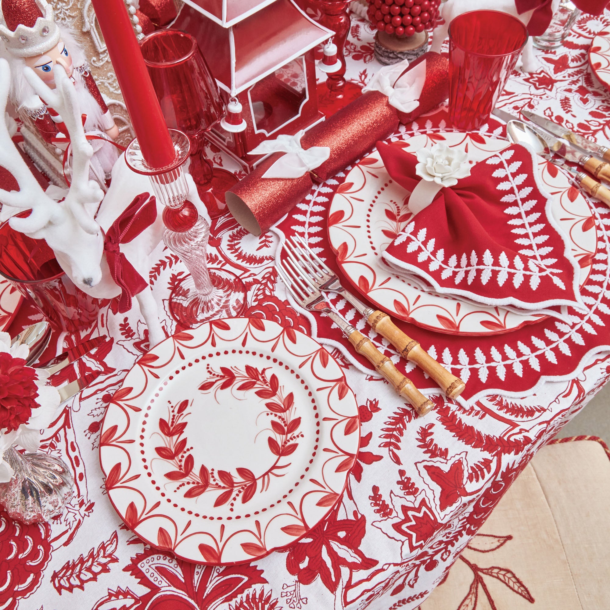 Make your appetizers shine on these lovely Elizabeth Red Garland Starter Plates.