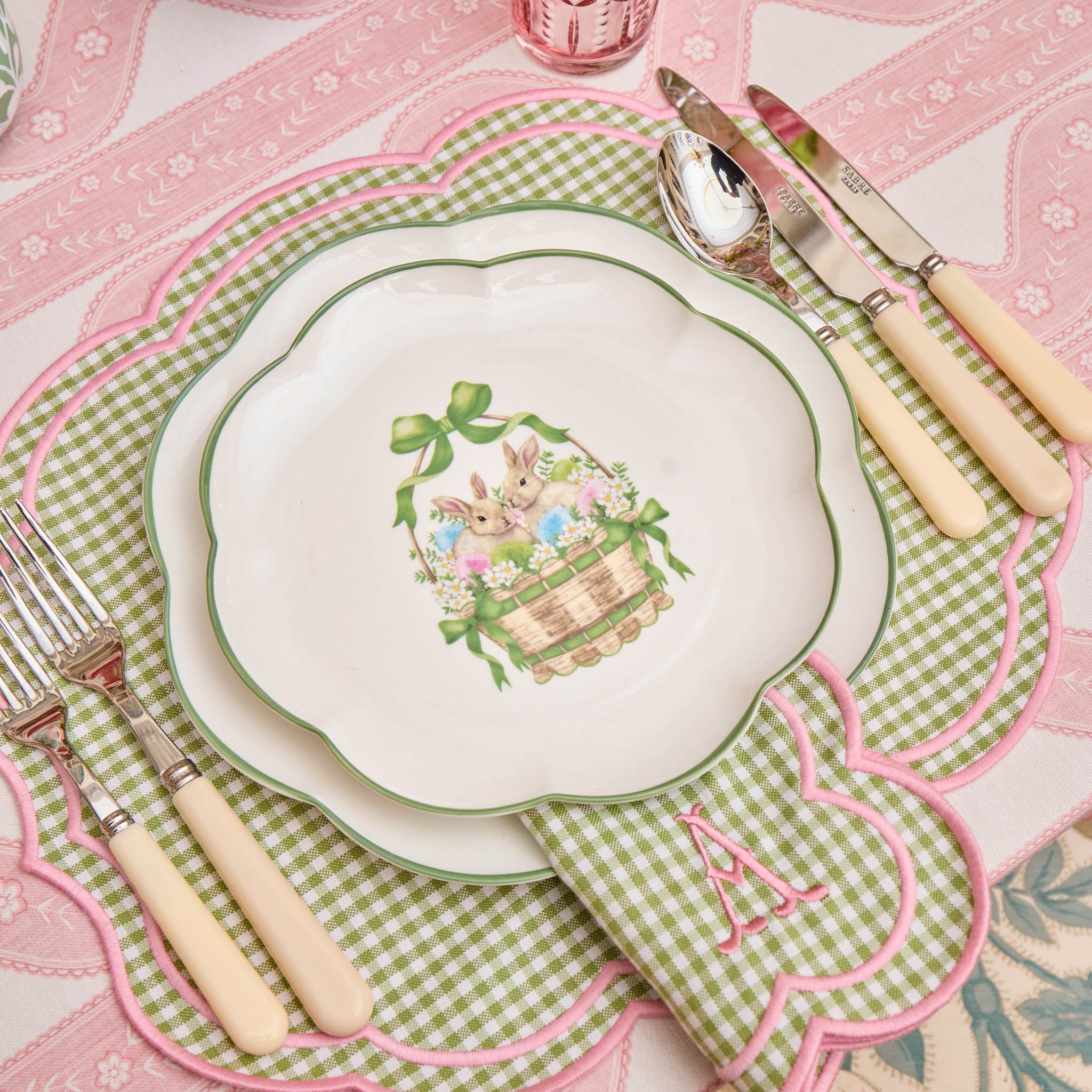 Bunnies in Basket Starter Plate