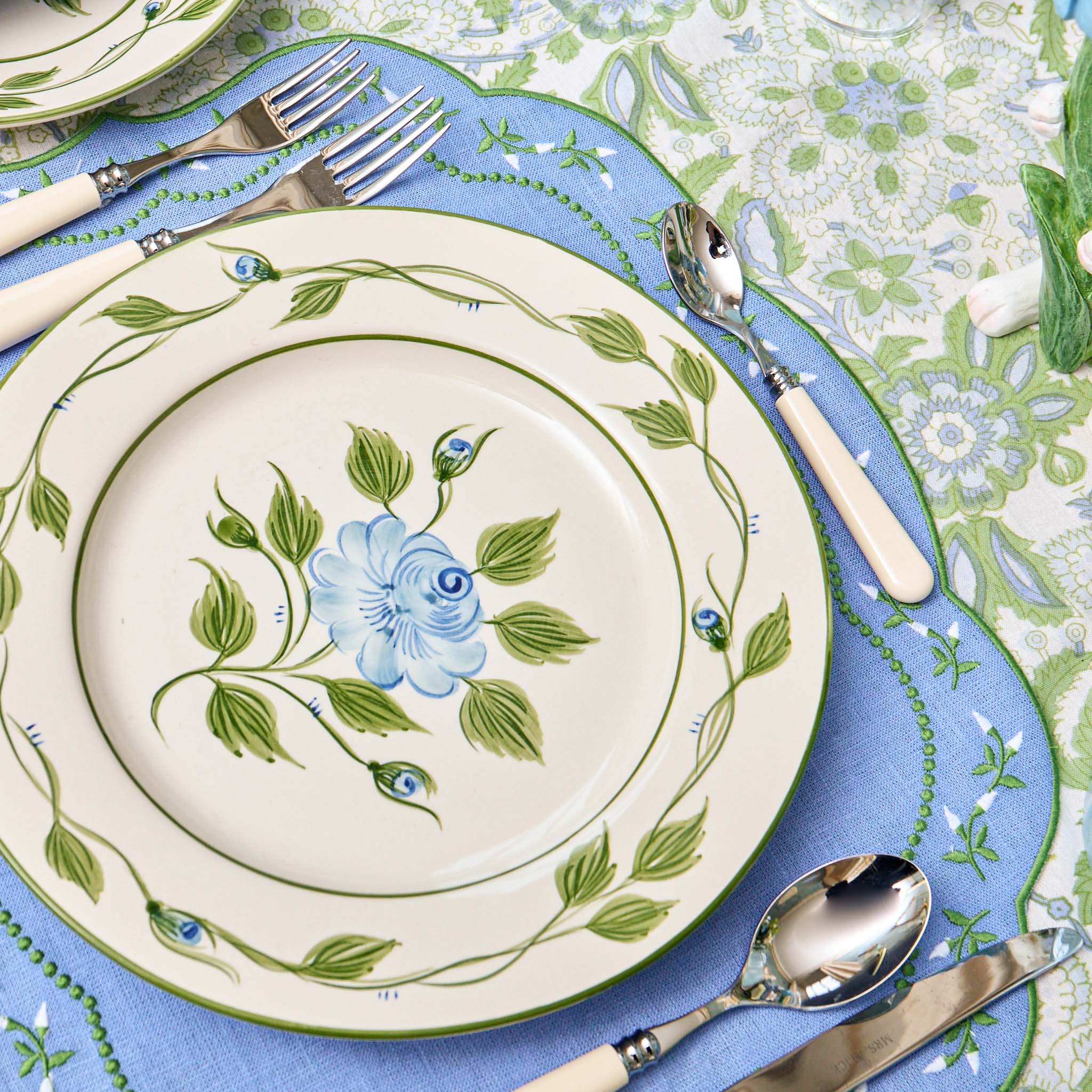 Blue Rose Bud Dinner Plates (Set of 4)