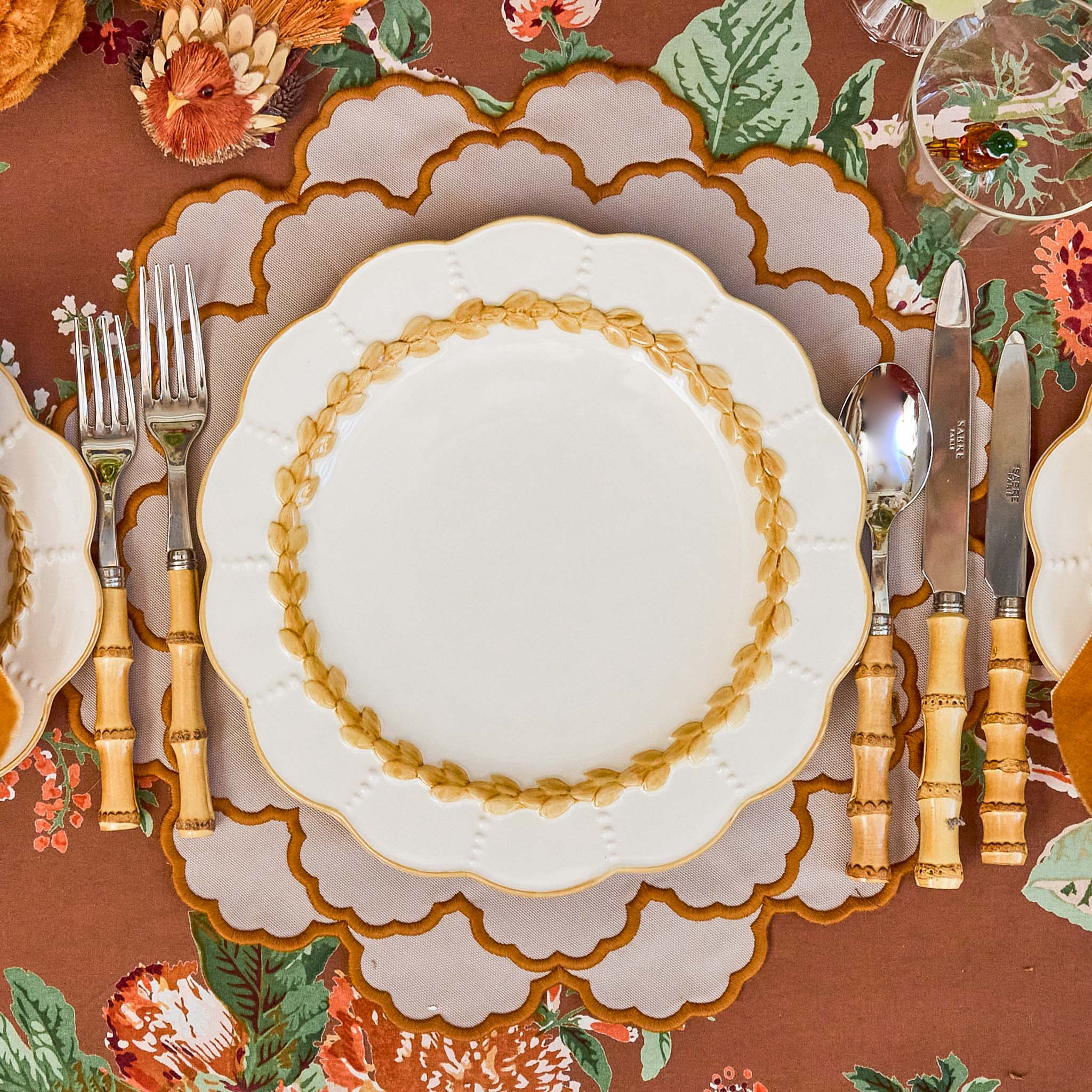 Putty Laurel Dinner Plate