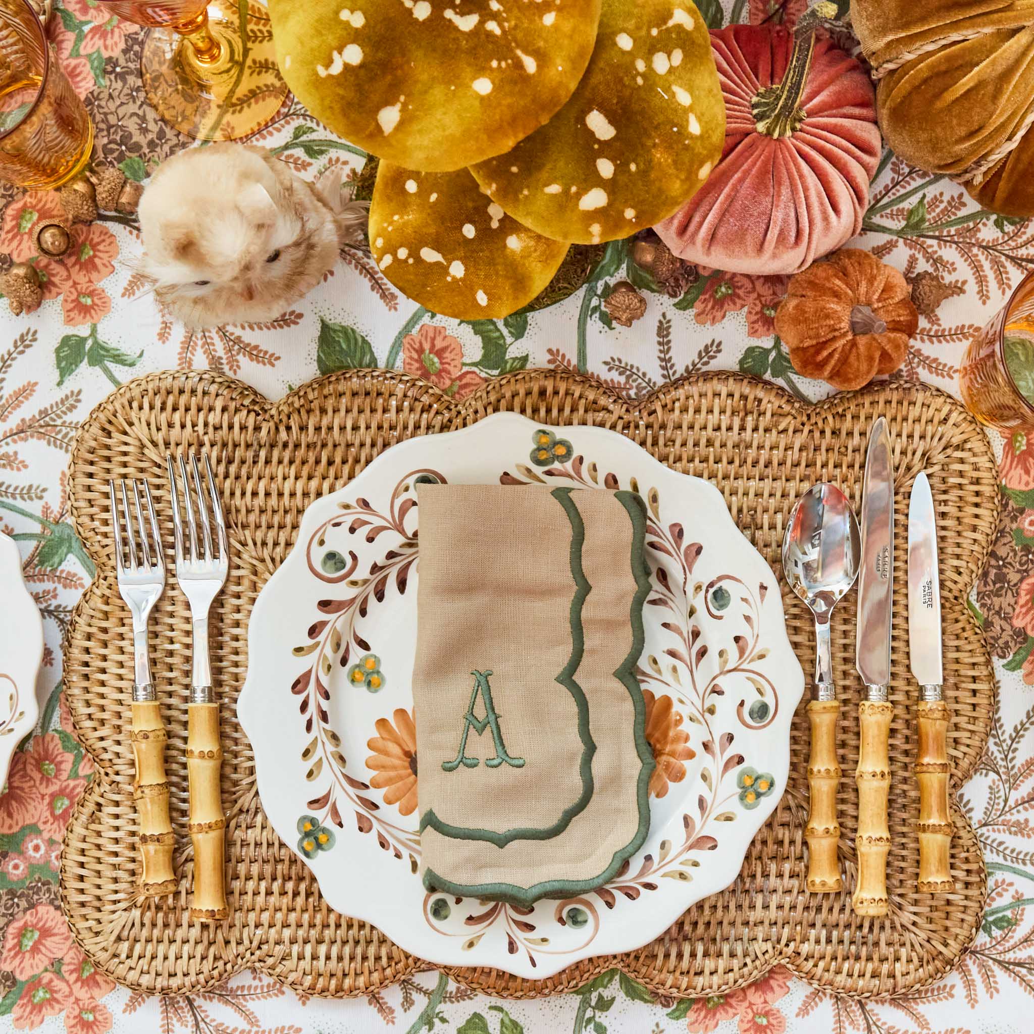 Rectangular Scalloped Rattan Placemats (Set of 4)