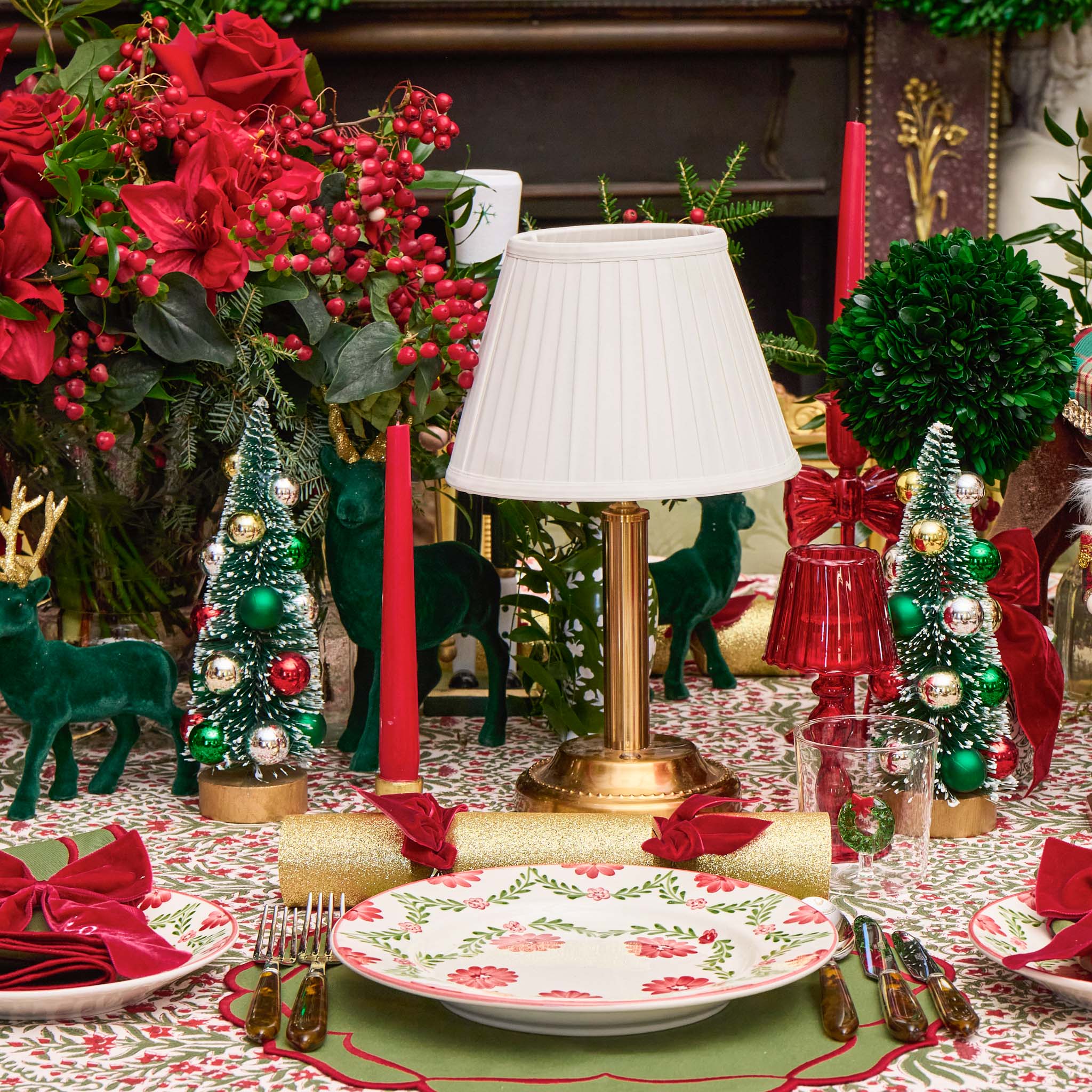 Corinthian Rechargeable Lamp with Cream Shade (22cm)