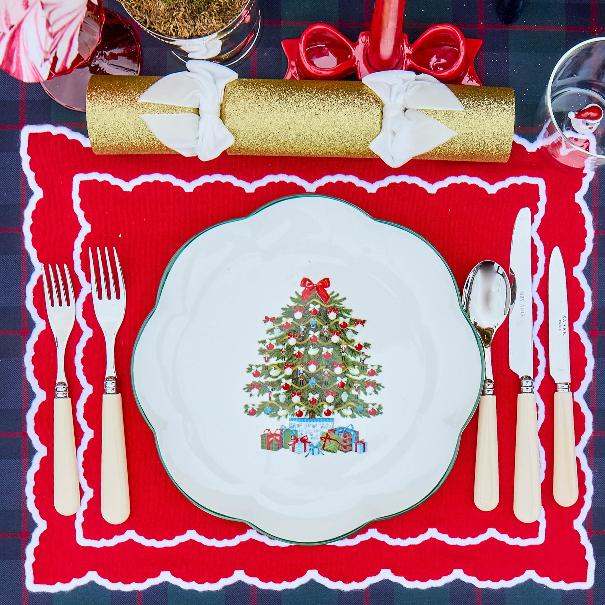 Mrs. Alice Christmas Tree Dinner & Starter Plates (Set of 8)