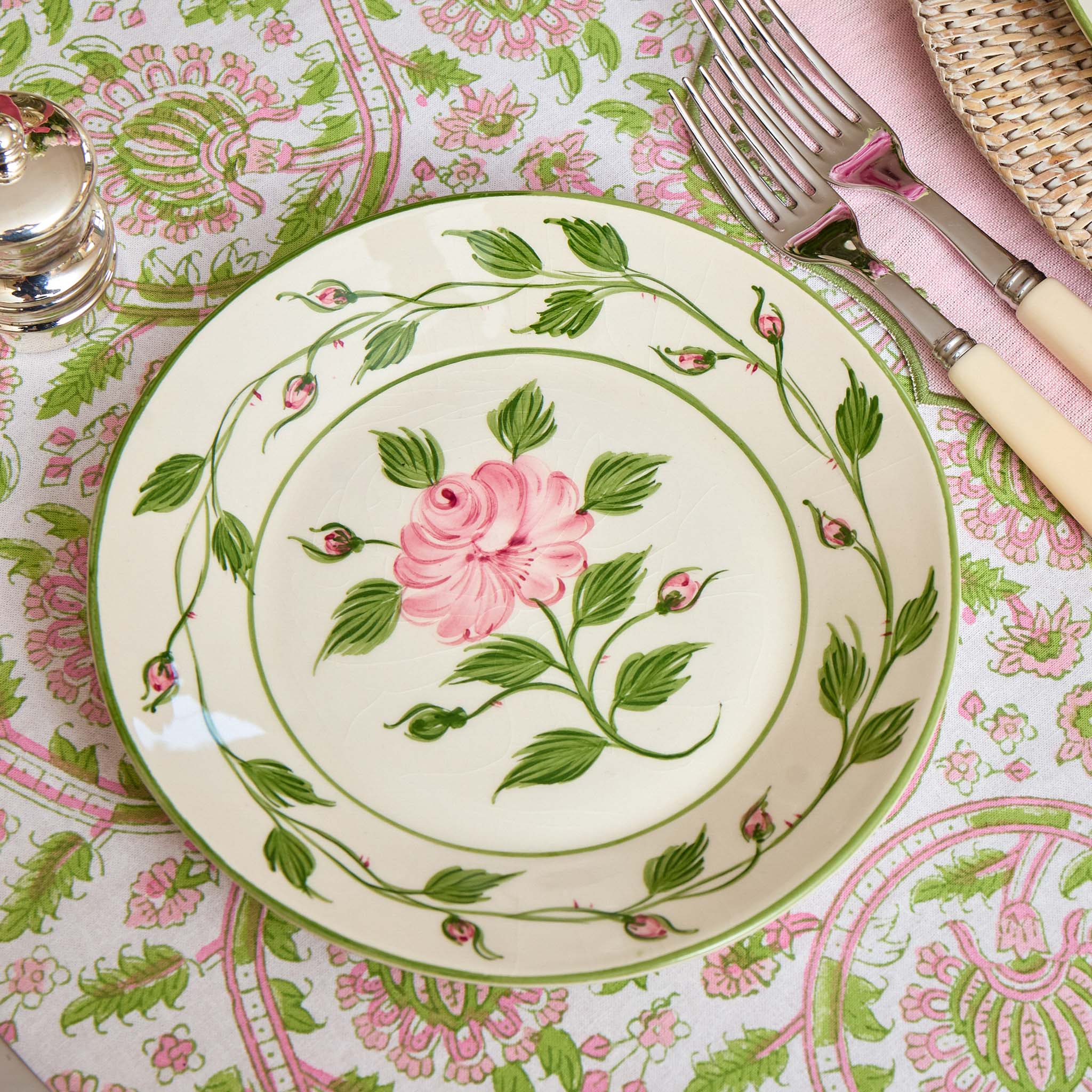 Rose Bud Starter Plates (Set of 4)