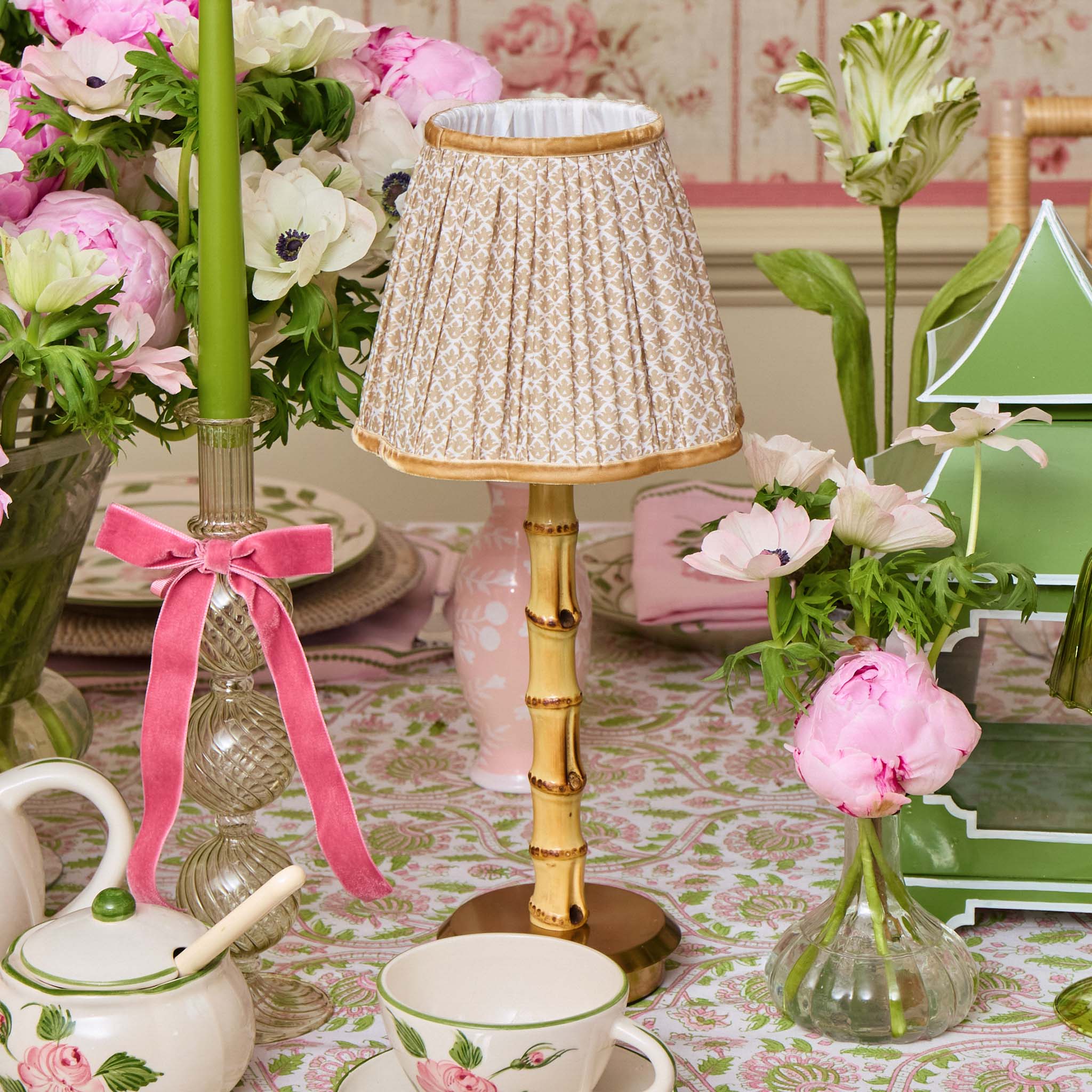 Rechargeable Bamboo Lamp with Putty Lotus Shade (18cm)