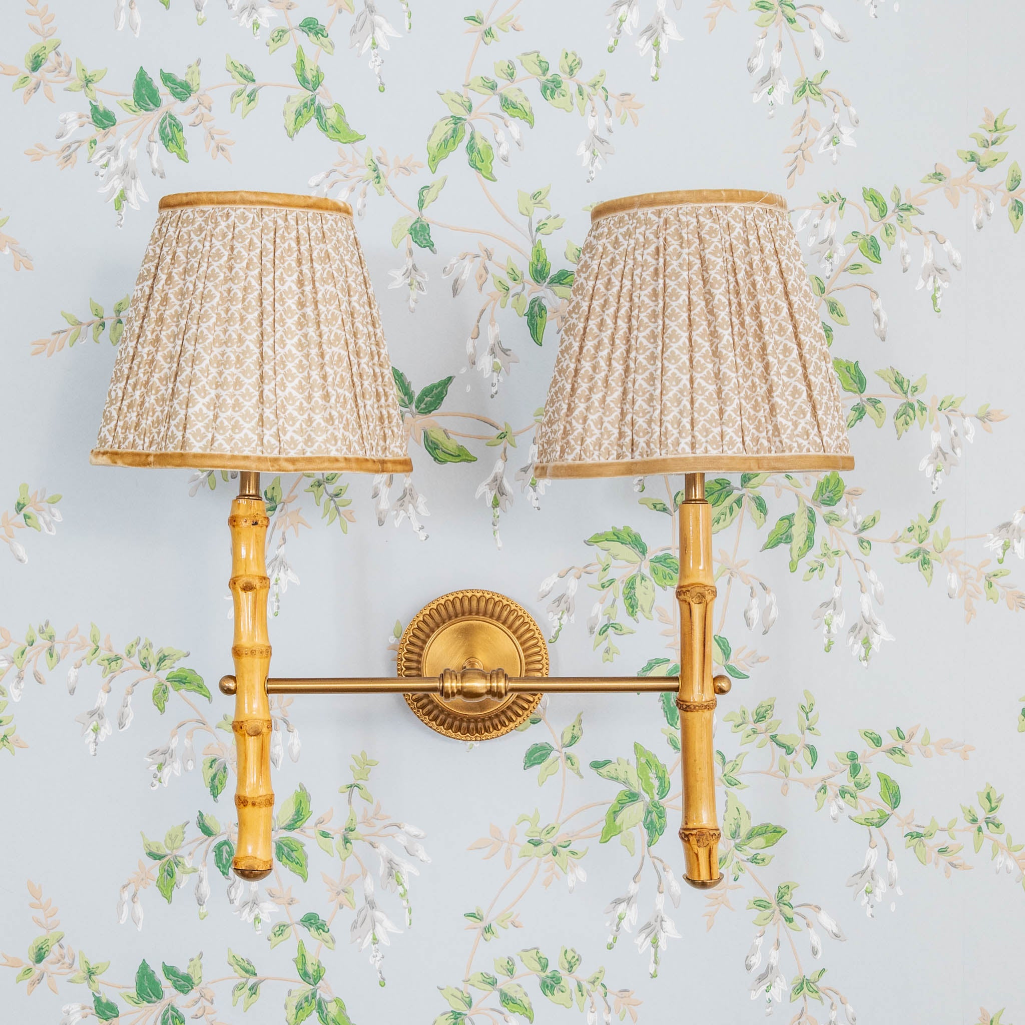 Putty Lotus Lampshade (18cm)