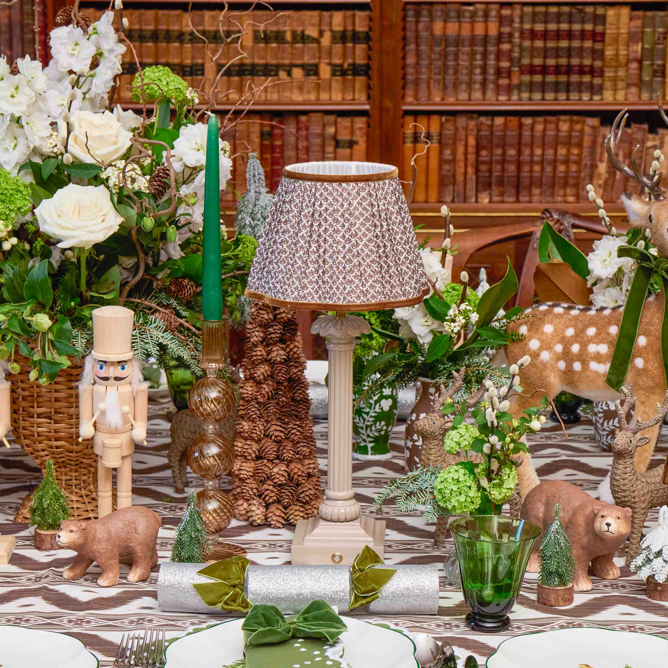 Chocolate Lotus Lampshade (22cm)