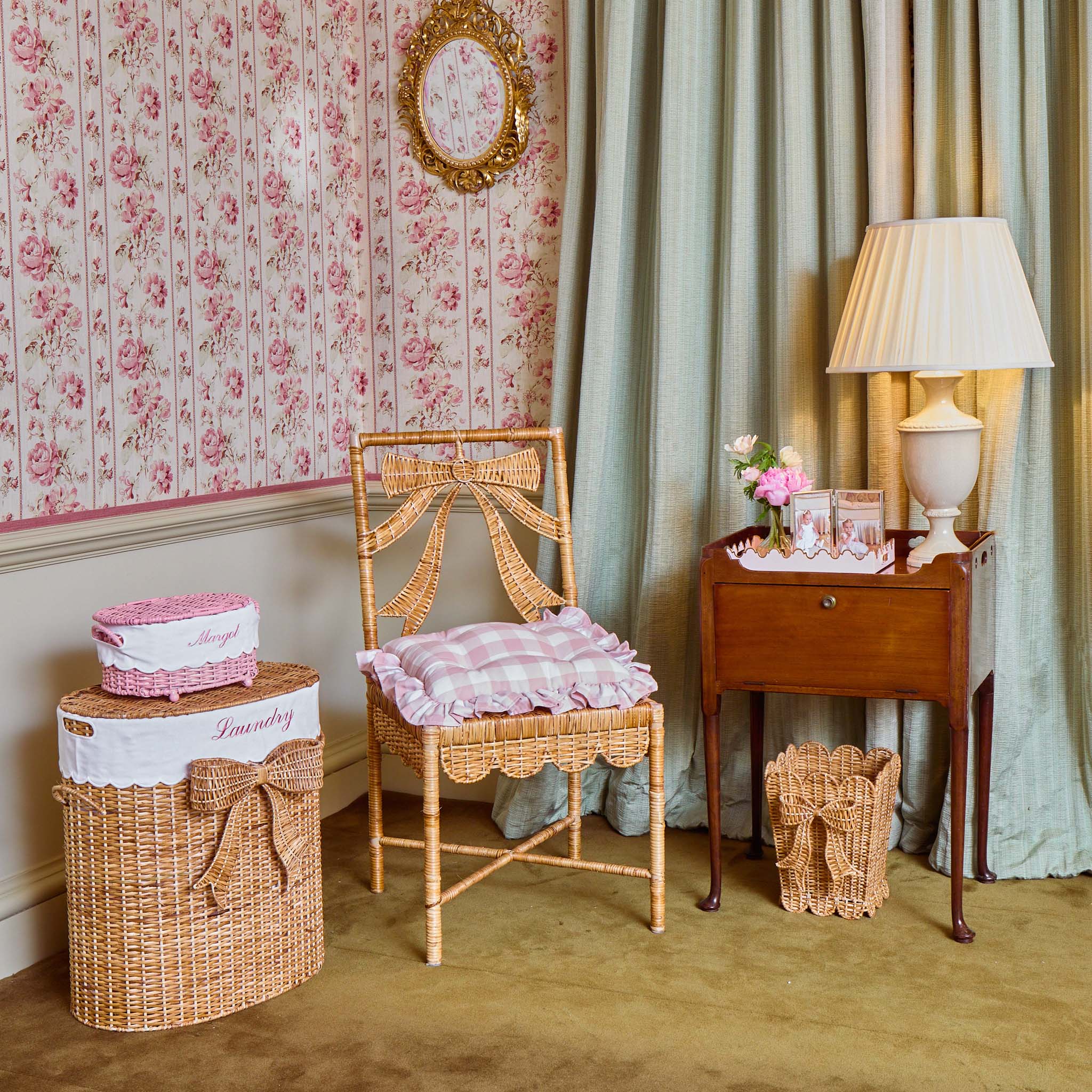 Scalloped Bow Rattan Waste Paper Bin