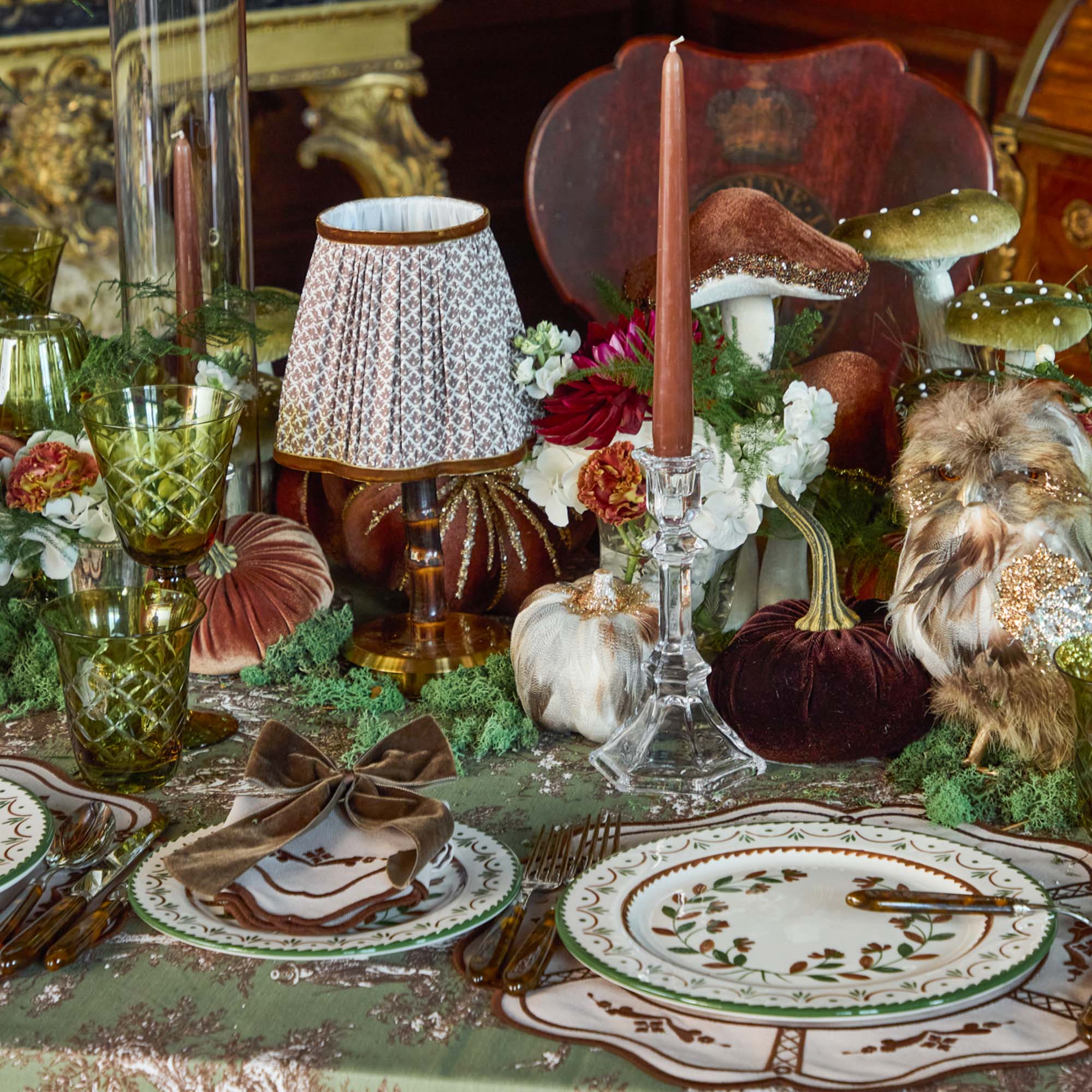 Short Burnt Bamboo Rechargeable Lamp with Chocolate Lotus Shade (18cm)