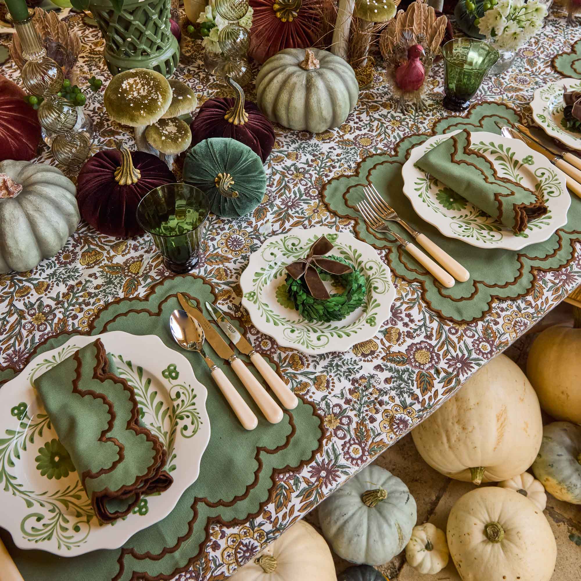 Green & Chocolate Velvet Pumpkin Family