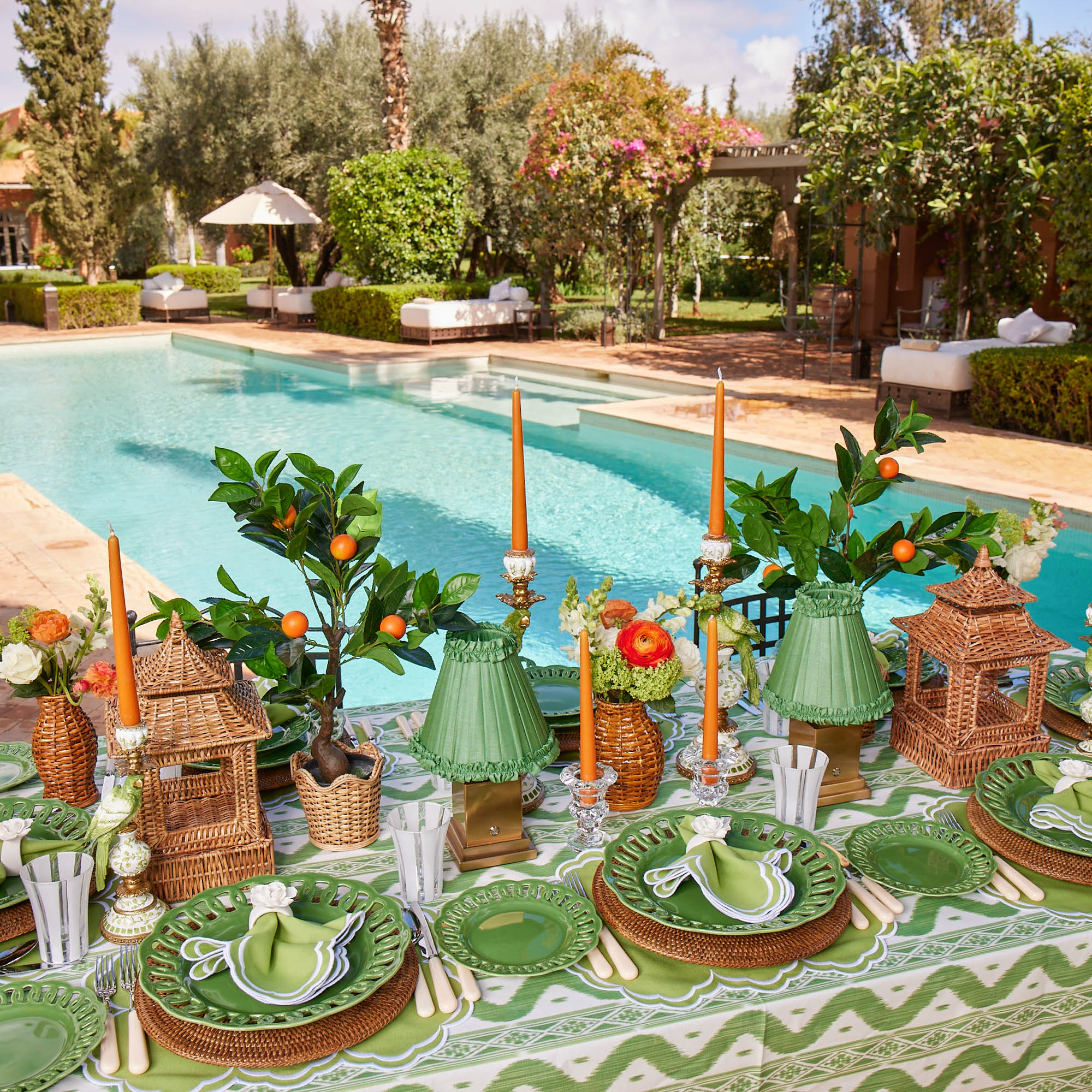 Square Rechargeable Lamp with Green Frilled Shade (18cm)